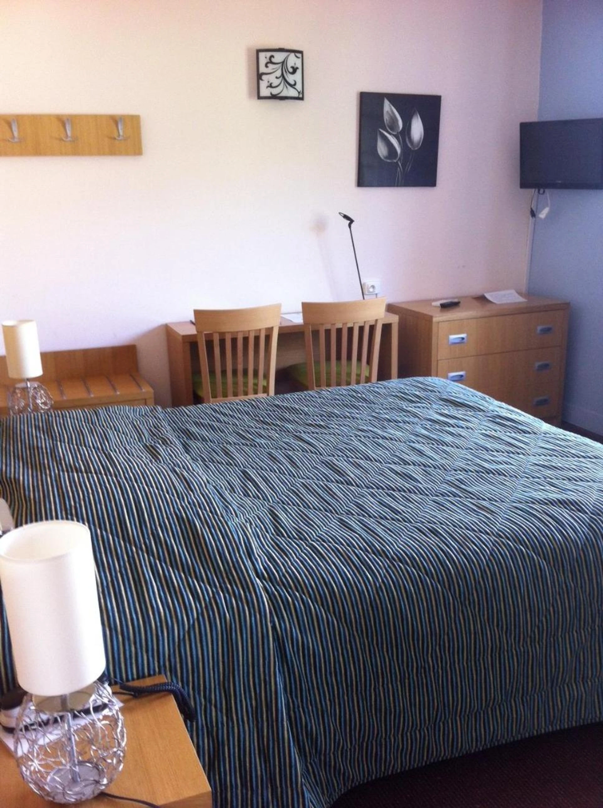 Chambre disponible pour un séminaire d'entreprise à Logis Hotel Le Provencal - Les Issambres