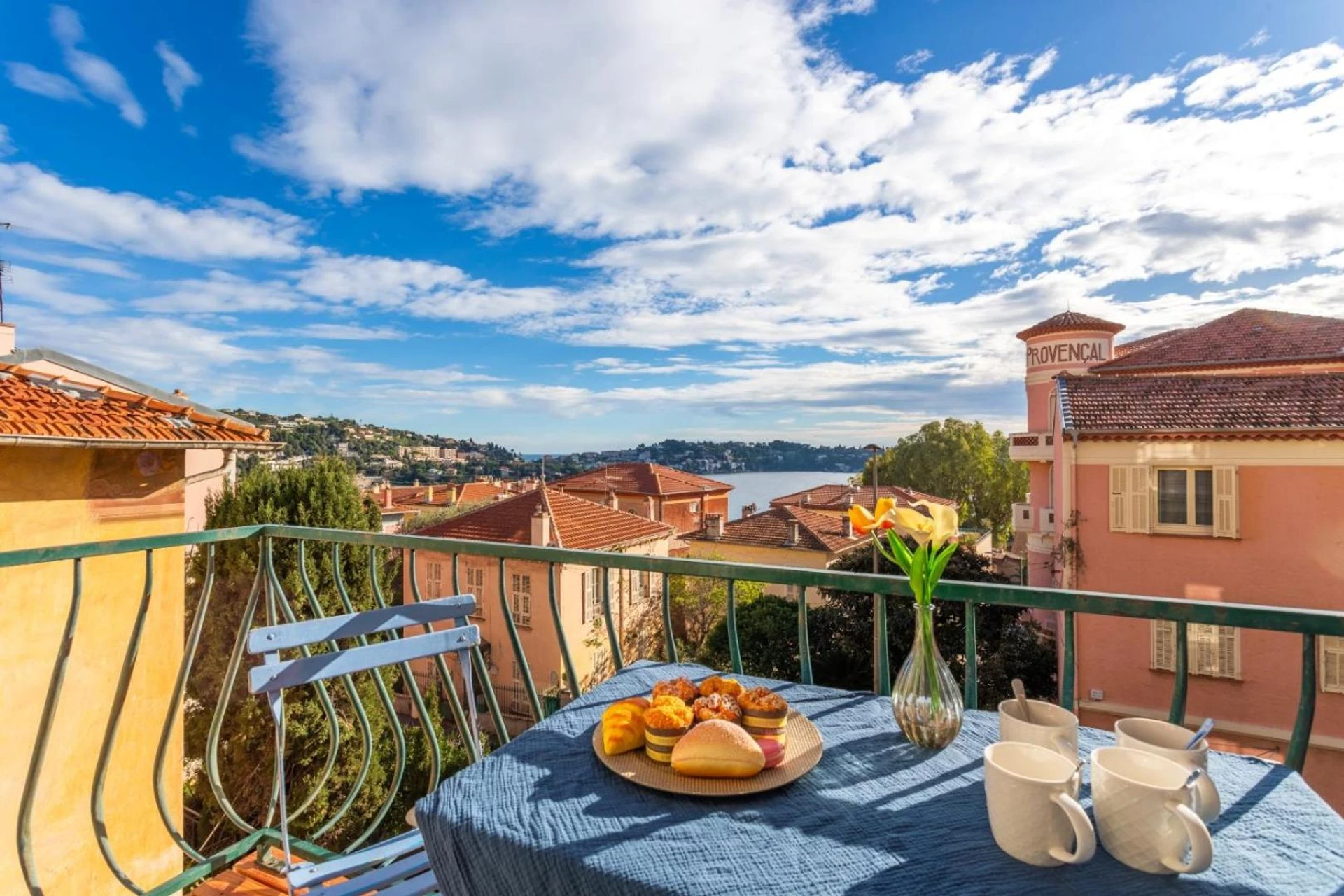 Organiser un séminaire d'entreprise : LE PROVENCAL AP4389 By Riviera Holiday Homes à villefranche-sur-mer