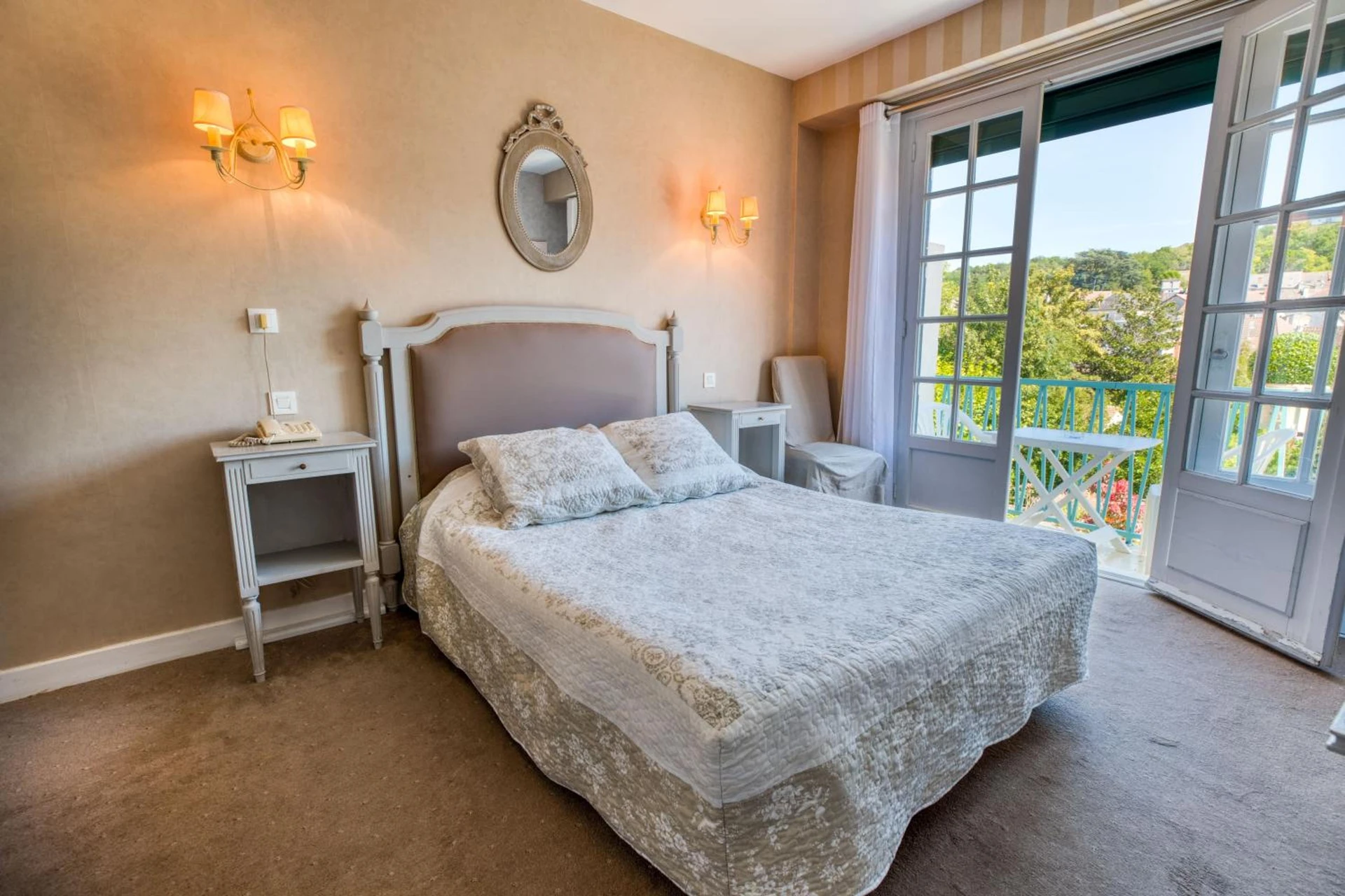 Chambre disponible pour un séminaire d'entreprise à Le Quercy - Souillac