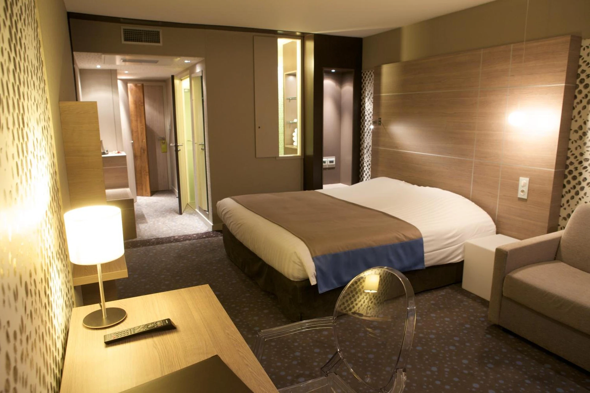 Chambre disponible pour un séminaire d'entreprise à Logis LE RABELAIS Hôtel- Restaurant - SPA - Fontenay-le-Comte