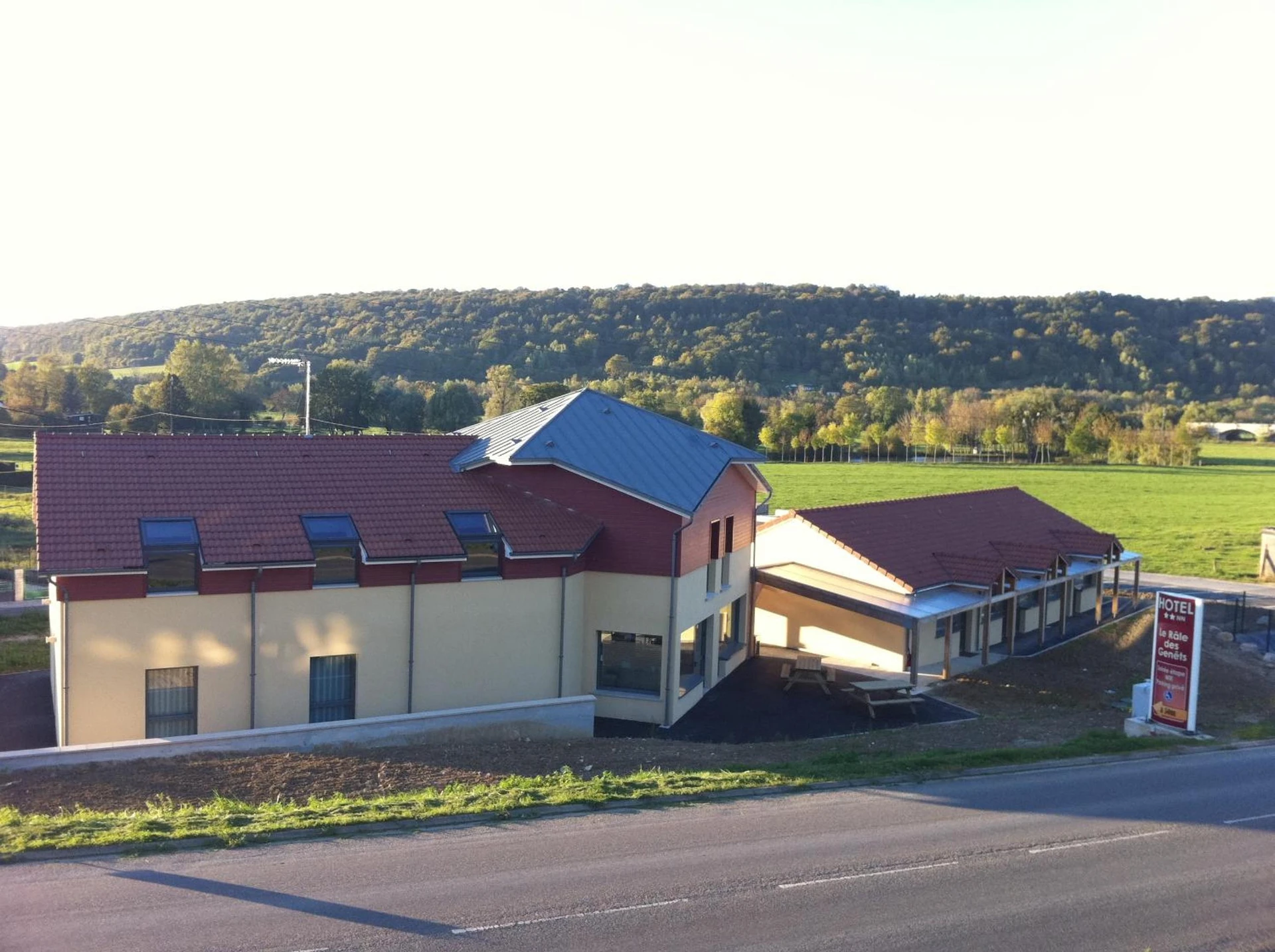 Organiser un séminaire d'entreprise : Fasthôtel Le Râle Des Genêts - Un hôtel FH Collection à dun-sur-meuse