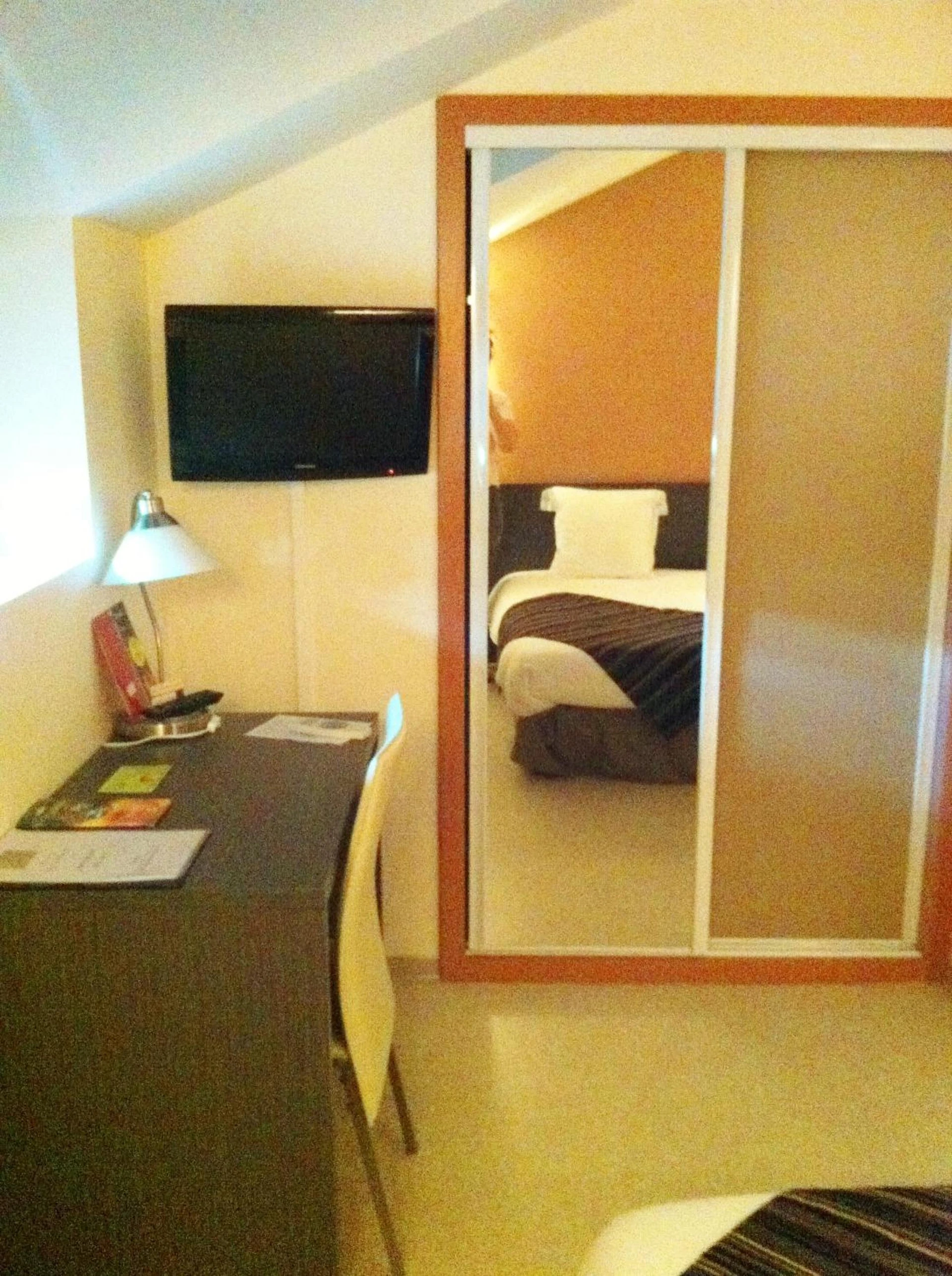 Chambre disponible pour un séminaire d'entreprise à Fasthôtel Le Râle Des Genêts - Un hôtel FH Collection - Dun-sur-Meuse