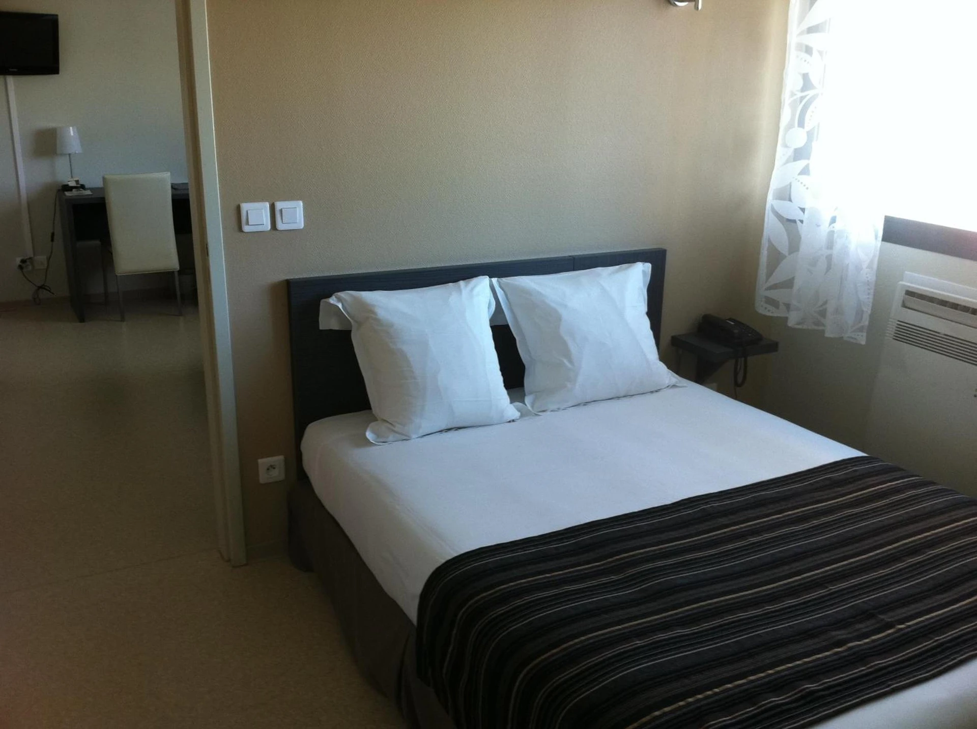 Chambre disponible pour un séminaire d'entreprise à Fasthôtel Le Râle Des Genêts - Un hôtel FH Collection - Dun-sur-Meuse