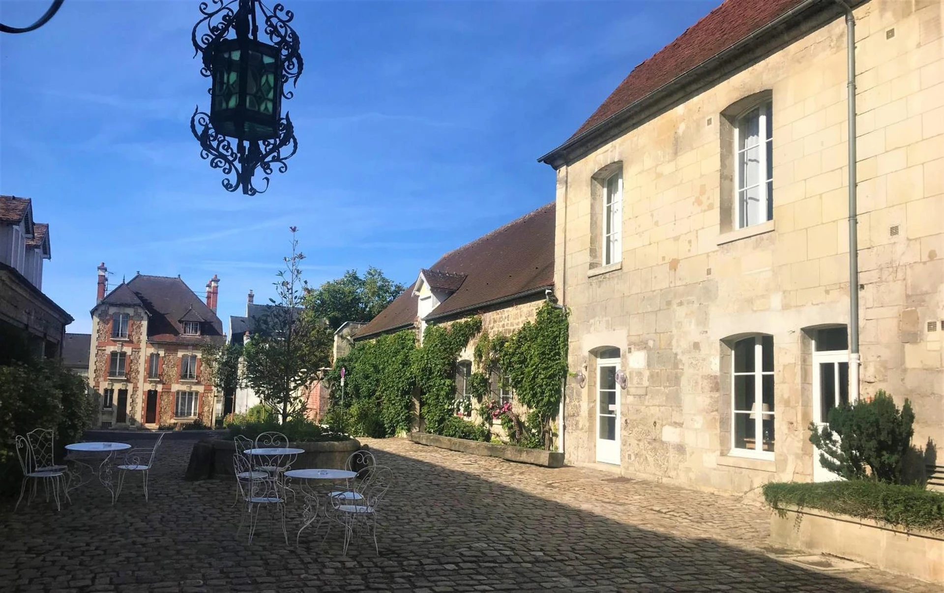 Organiser un séminaire d'entreprise : Hôtel Le Régent à villers-cotterets