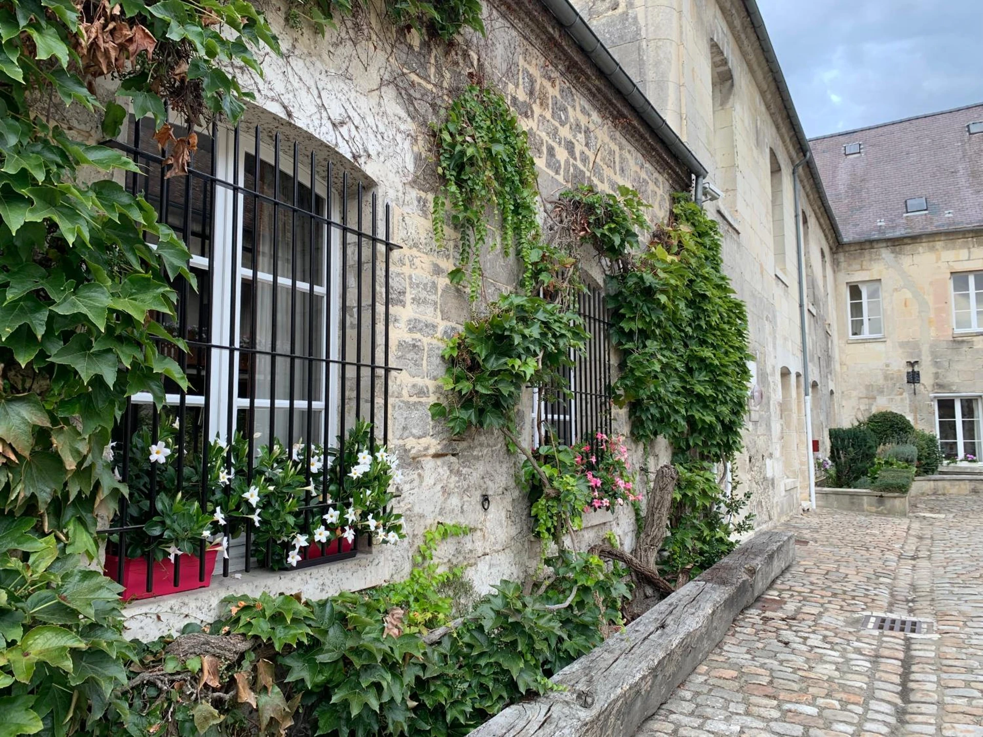 Organiser un séminaire d'entreprise : Hôtel Le Régent à villers-cotterets
