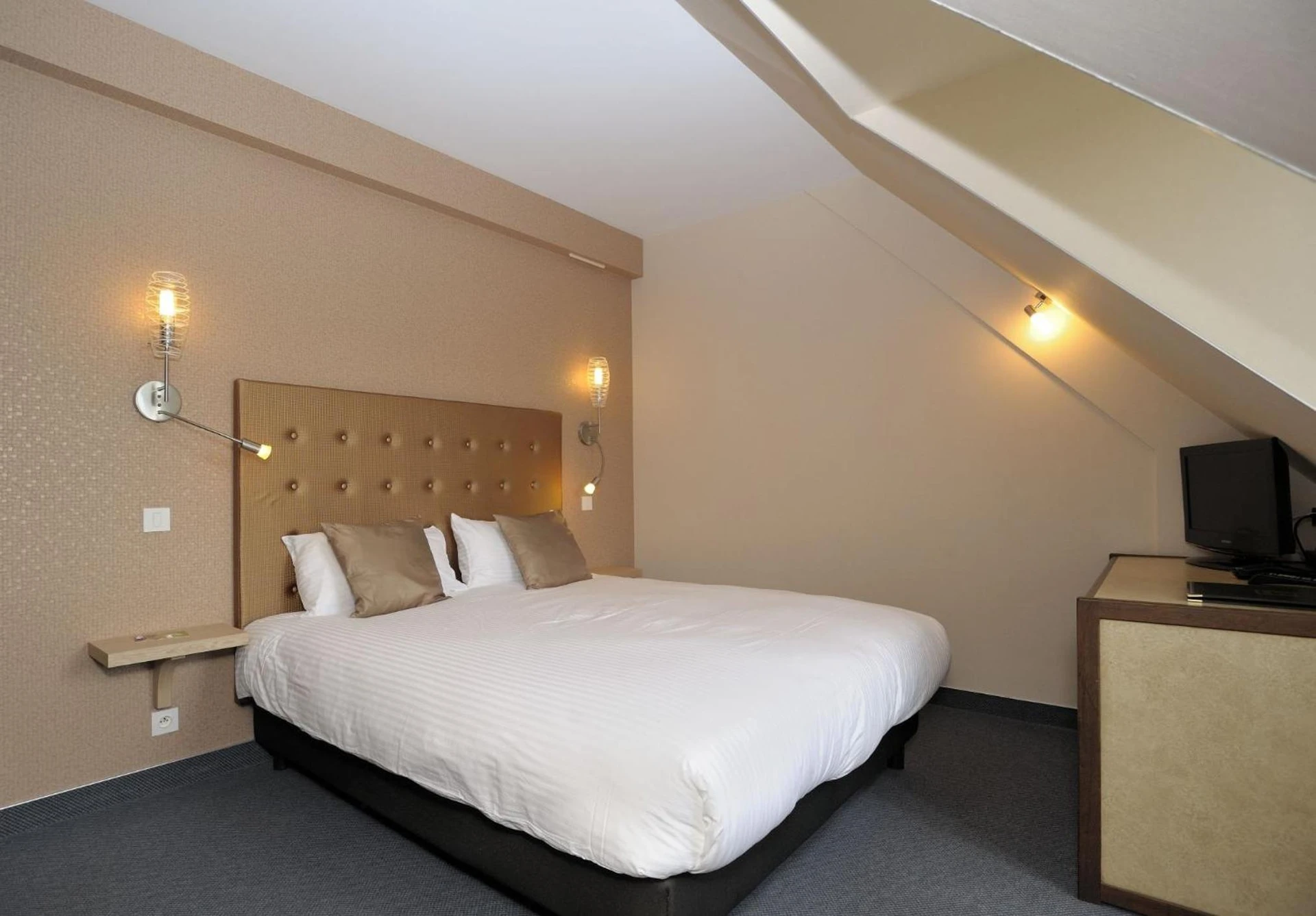 Chambre disponible pour un séminaire d'entreprise à Le Relais De La Poste - Neuvéglise