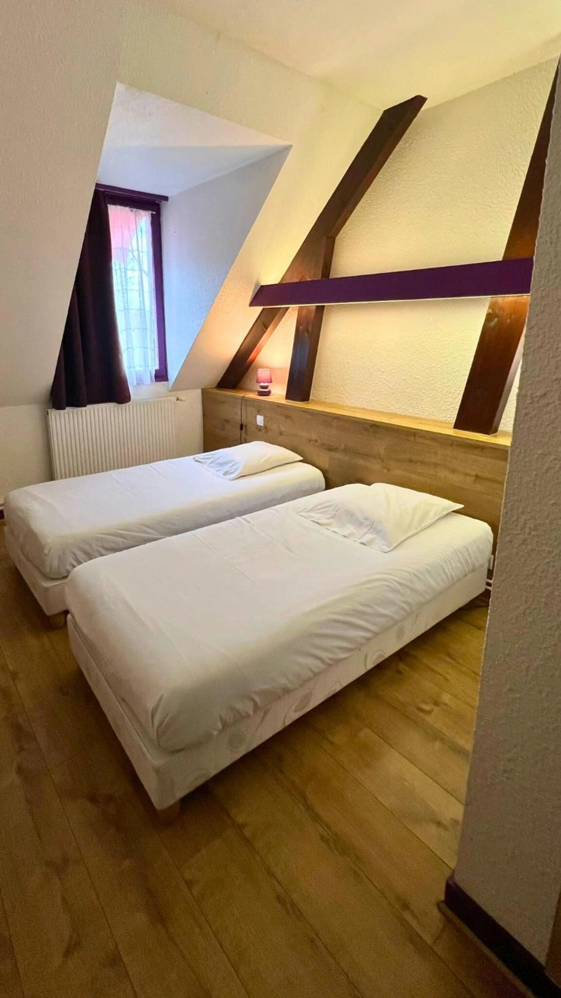 Magnifique chambre pour un séminaire d'entreprise à Le Relais de la Sans Fond - Fénay