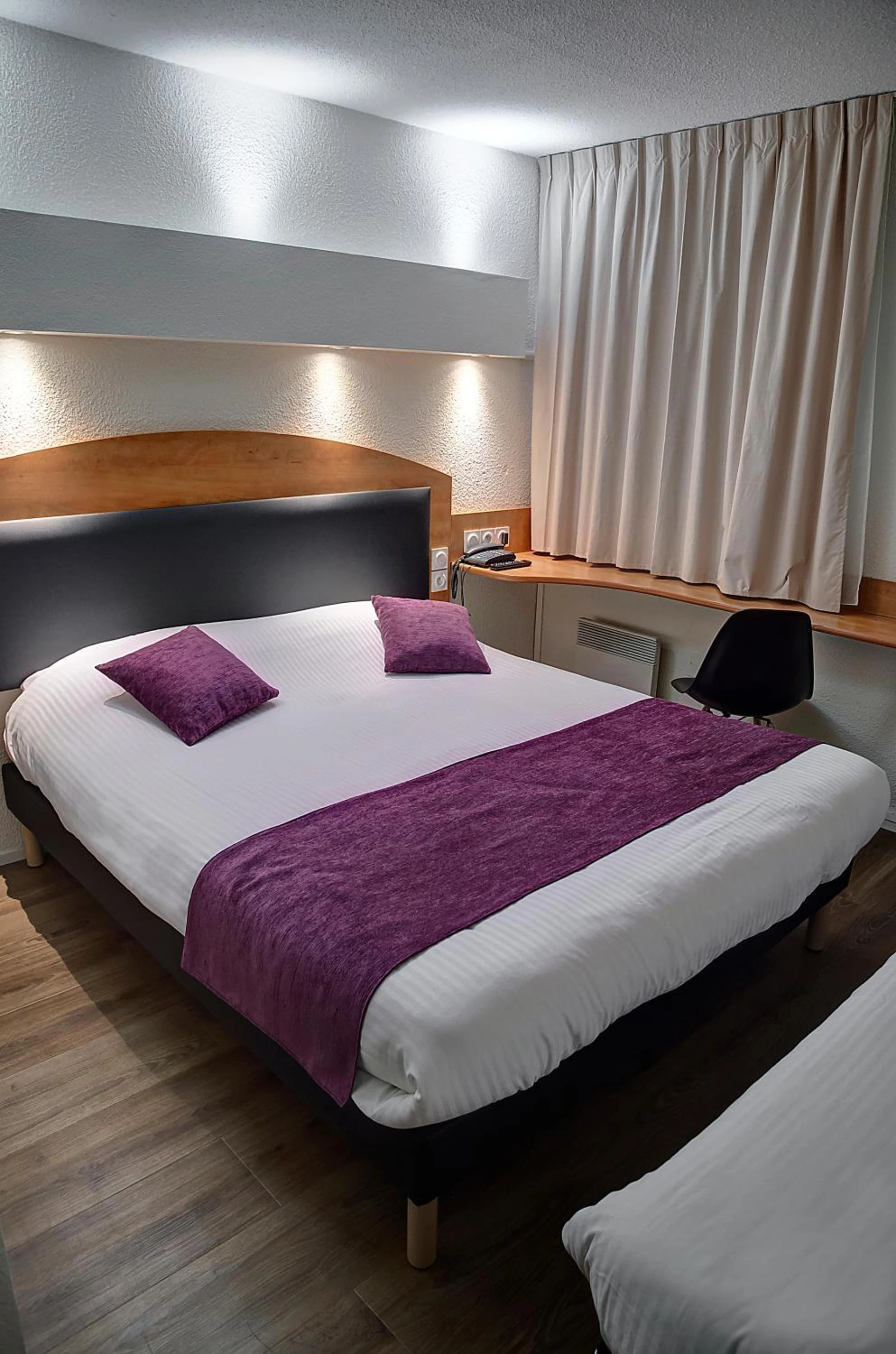 Chambre disponible pour un séminaire d'entreprise à Logis Le Relais de Sassenage - Sassenage