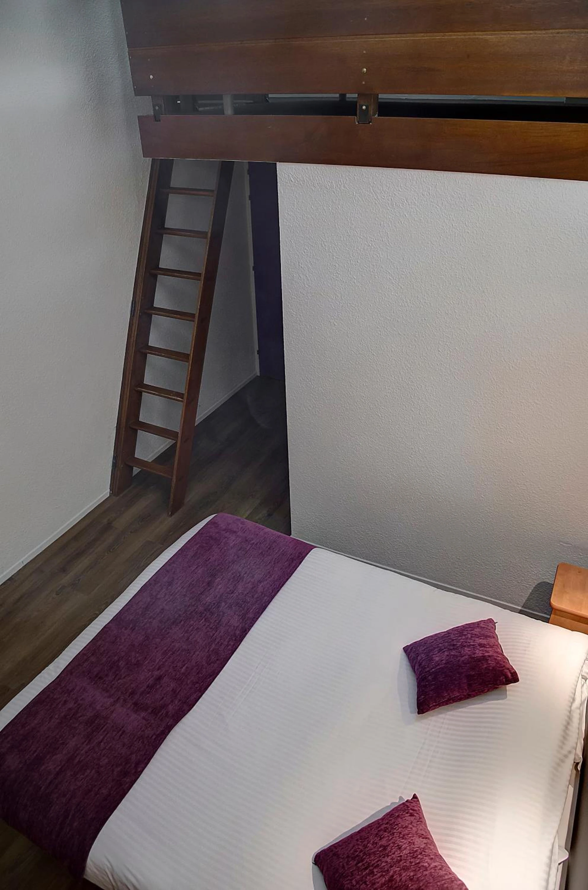 Chambre disponible pour un séminaire d'entreprise à Logis Le Relais de Sassenage - Sassenage