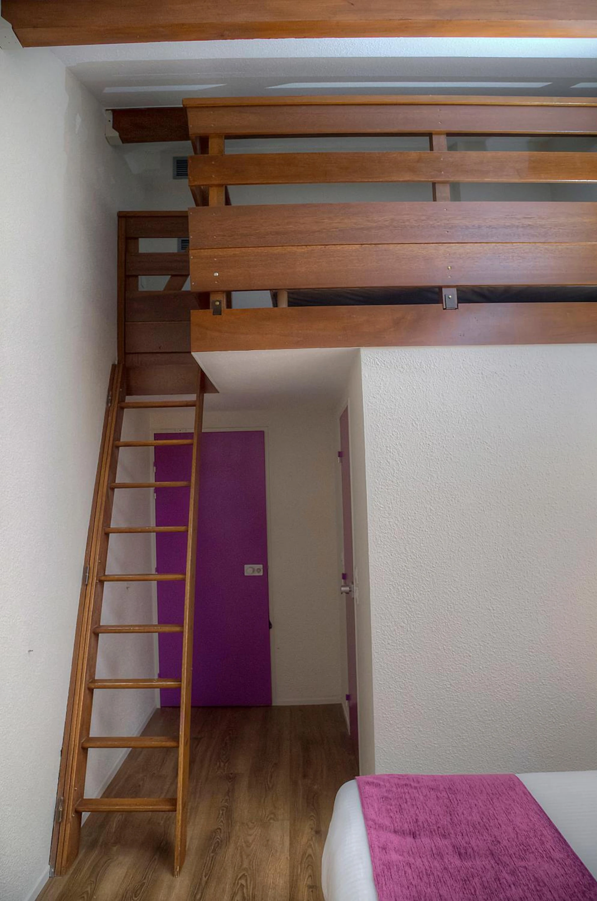Chambre disponible pour un séminaire d'entreprise à Logis Le Relais de Sassenage - Sassenage