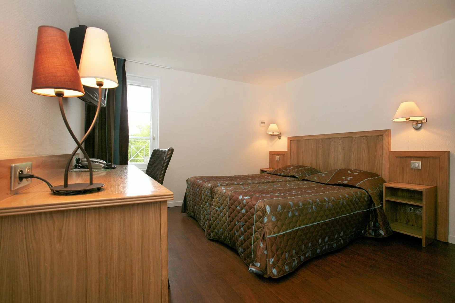 Magnifique chambre pour un séminaire d'entreprise à Hotel Le Relais des Champs - Eugénie-les-Bains