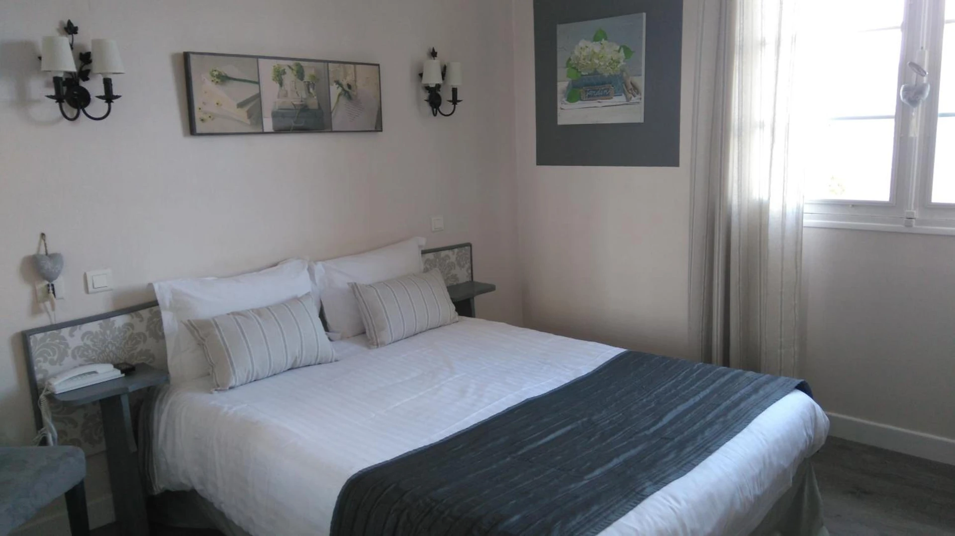 Chambre disponible pour un séminaire d'entreprise à Relais du Bas Limousin - Sadroc