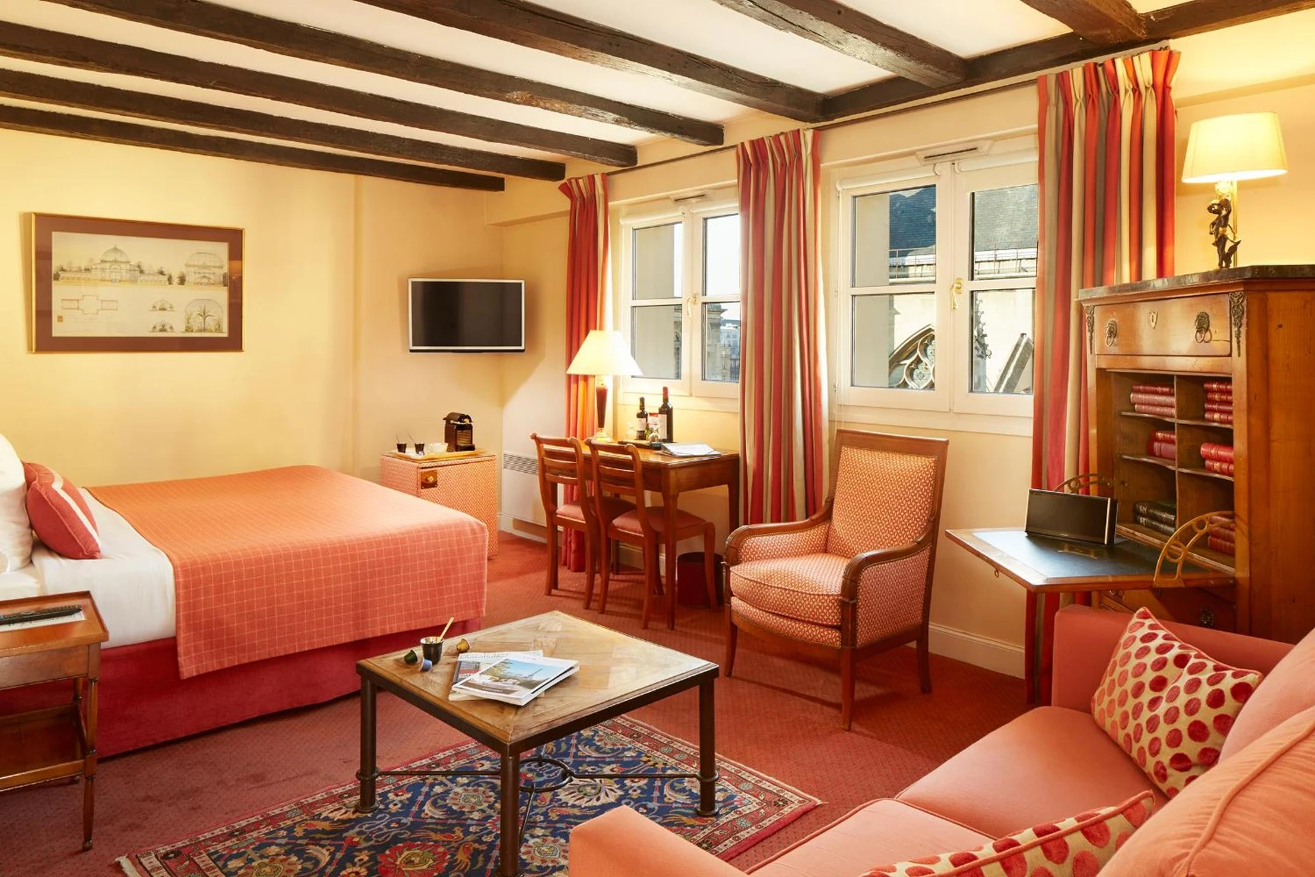 Chambre disponible pour un séminaire d'entreprise à Relais Du Louvre - Paris