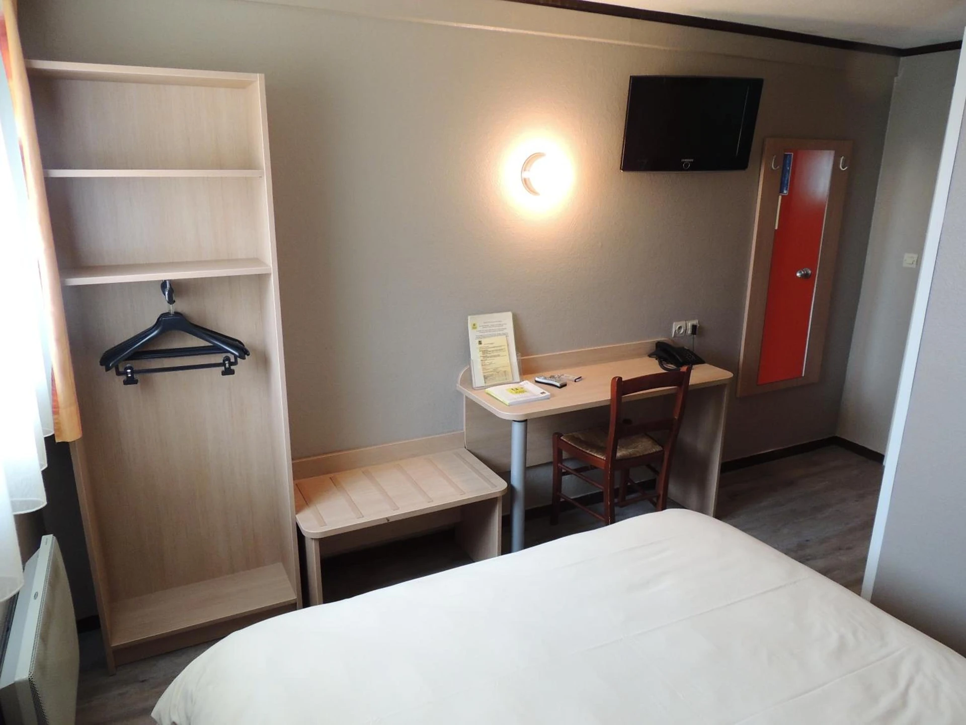 Chambre disponible pour un séminaire d'entreprise à Logis Hôtel - Le Relais du Parisis - Villeparisis