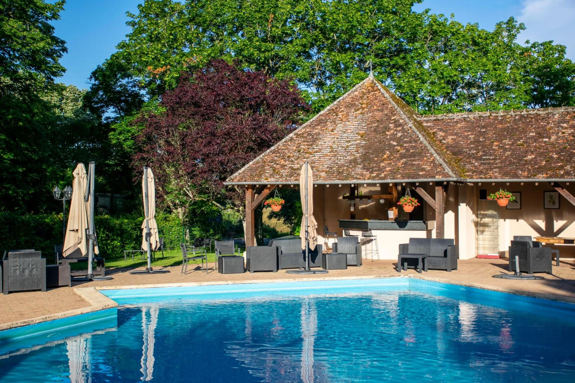 Organiser un séminaire d'entreprise : Logis Le Relais Fleuri à sauvigny-le-bois