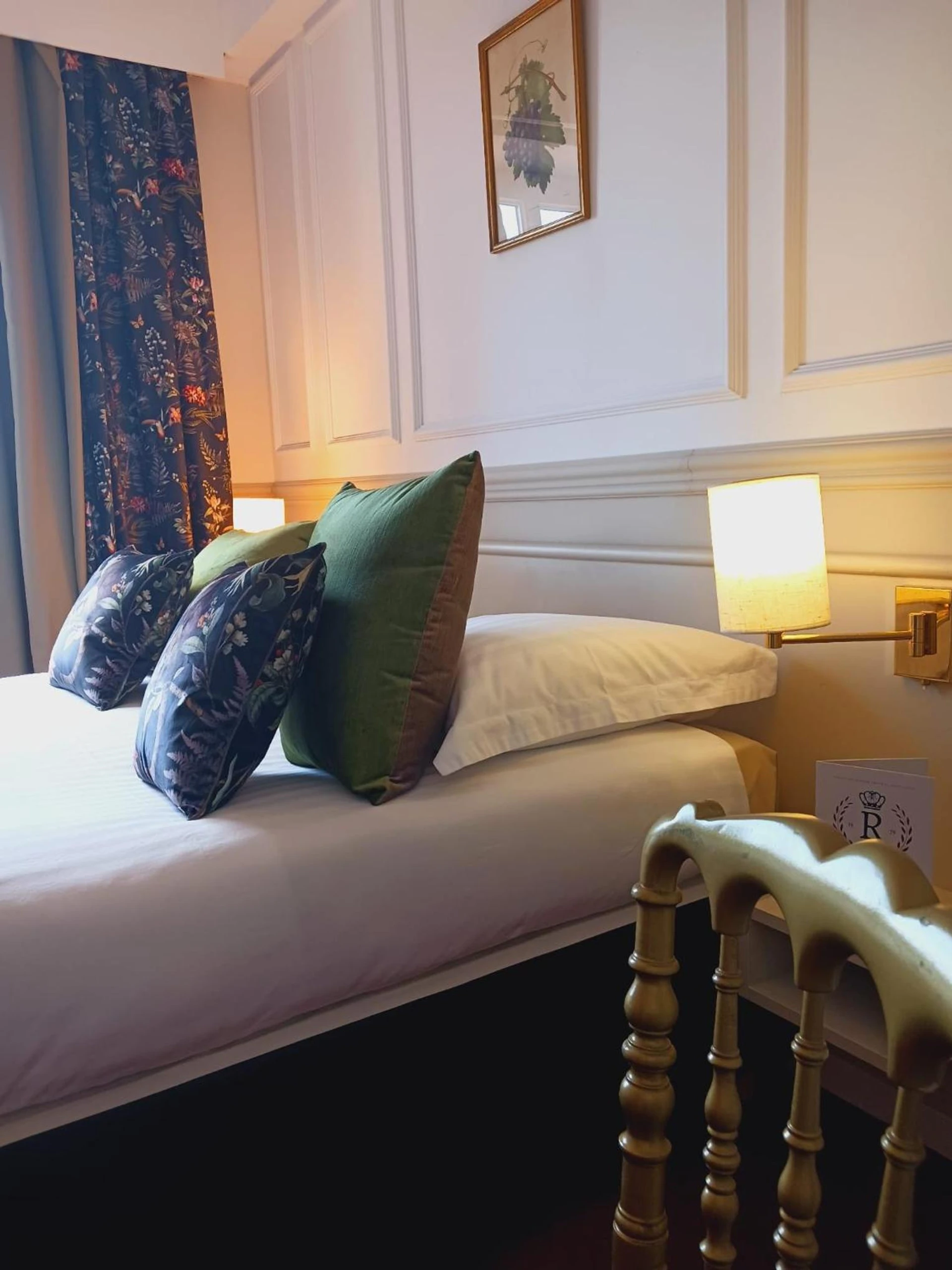 Chambre disponible pour un séminaire d'entreprise à Logis Le Relais Imperial - Saint-Vallier-de-Thiey