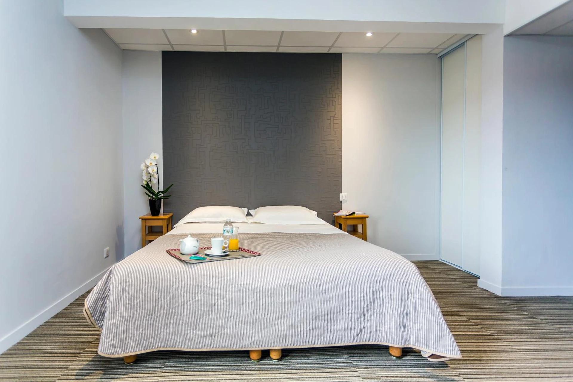 Chambre disponible pour un séminaire d'entreprise à Logis Hôtel Le Relais - Biscarrosse