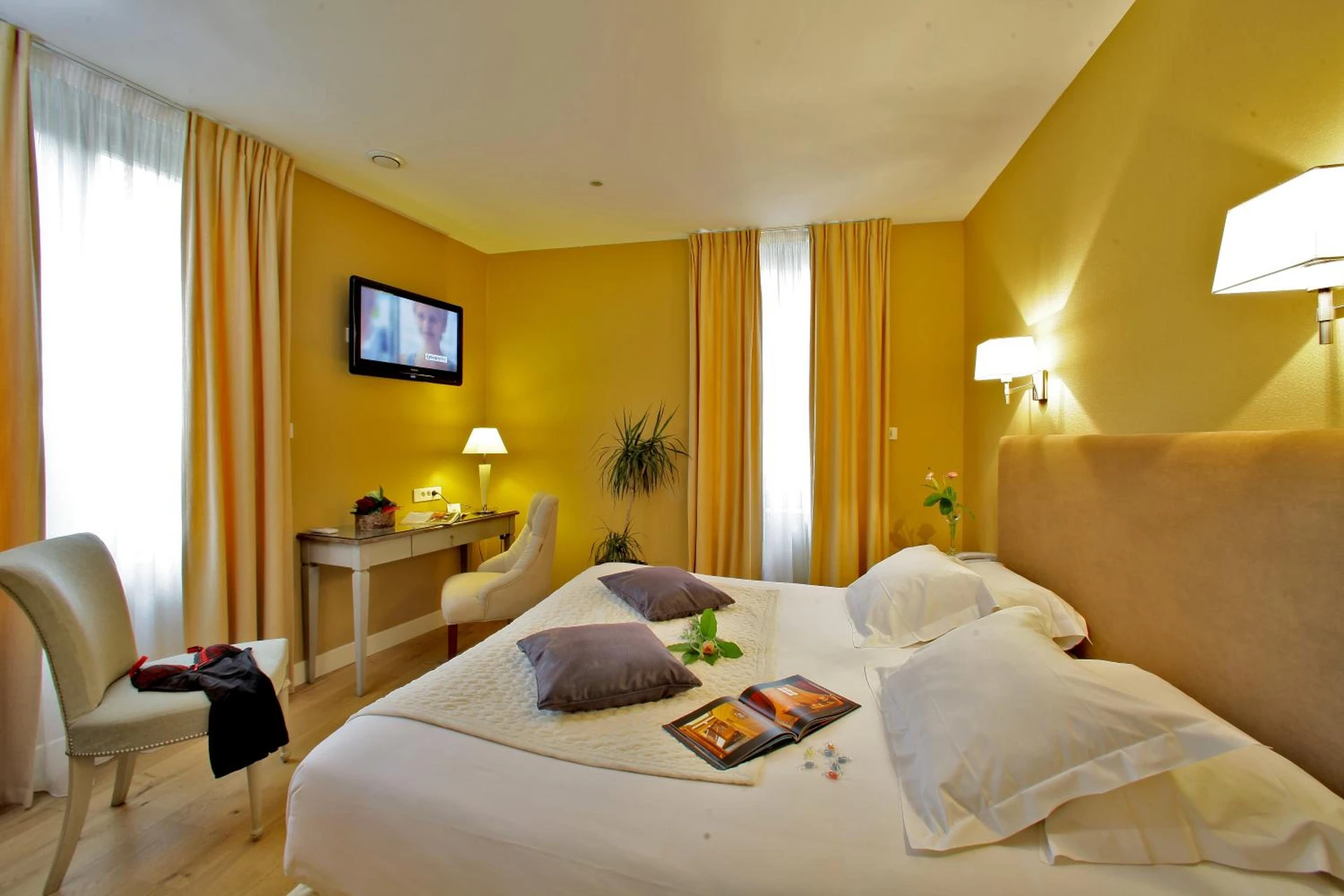 Chambre disponible pour un séminaire d'entreprise à Hotel Le Renoir - Sarlat-la-Canéda