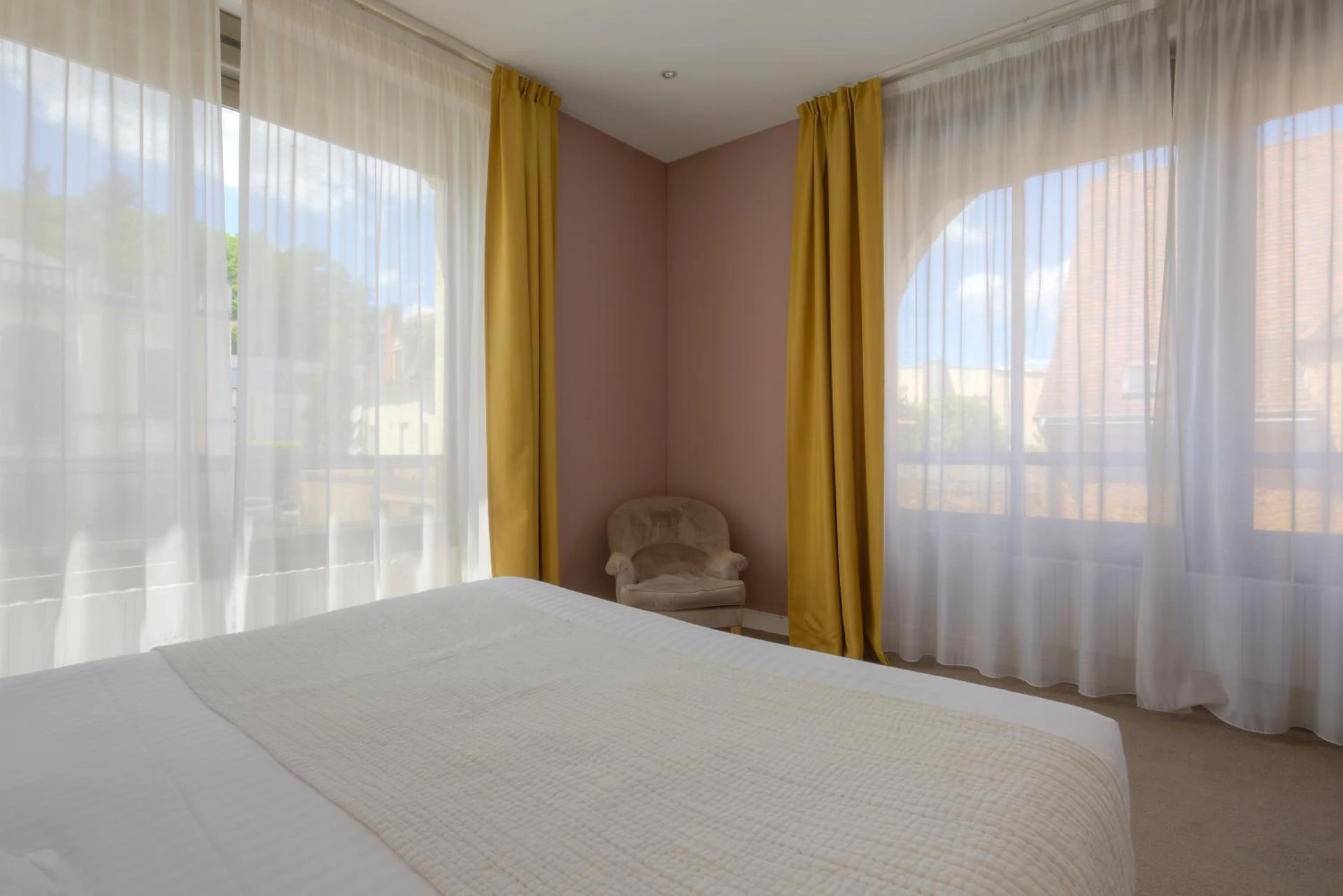 Magnifique chambre pour un séminaire d'entreprise à Hotel Le Renoir - Sarlat-la-Canéda