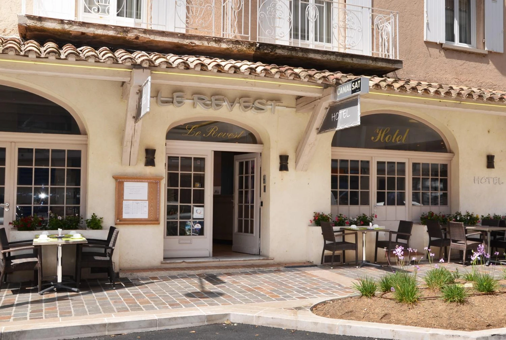 Ambiance de travail pour séminaire d'entreprise à Hotel Le Revest - Sainte-Maxime
