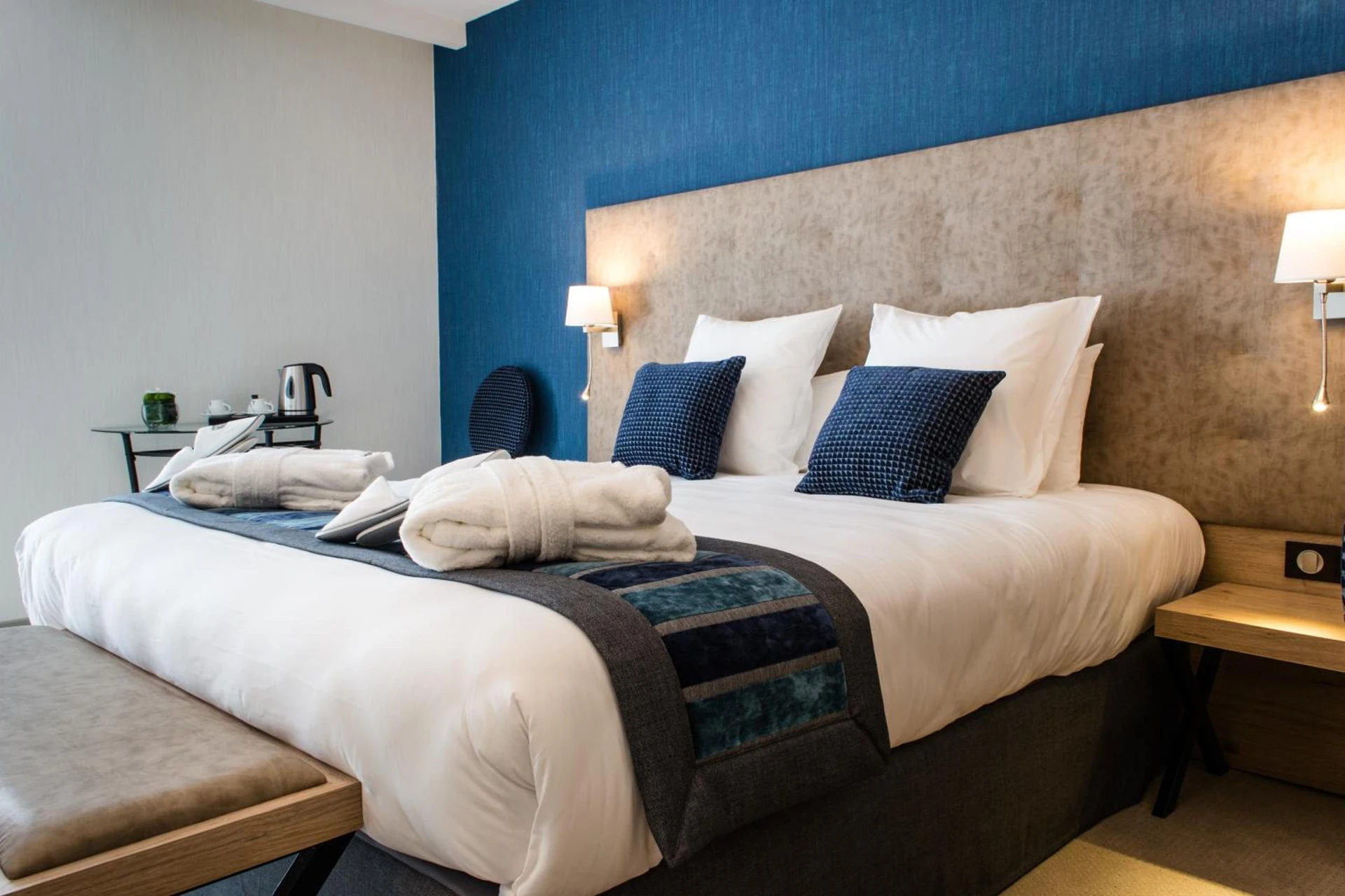 Magnifique chambre pour un séminaire d'entreprise à Hôtel Le Rive Droite & SPA - Lourdes