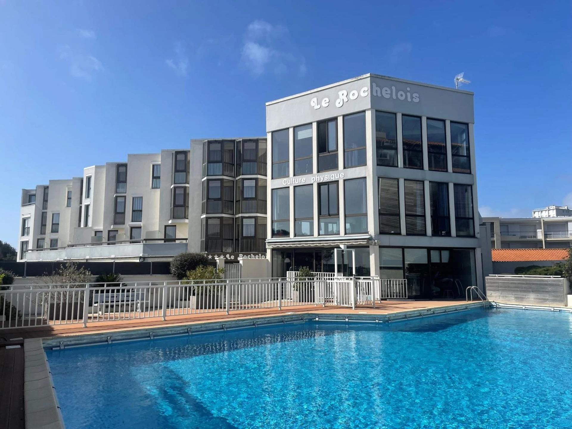 Ambiance de travail pour séminaire d'entreprise à Logis Hôtel Le Rochelois - La Rochelle