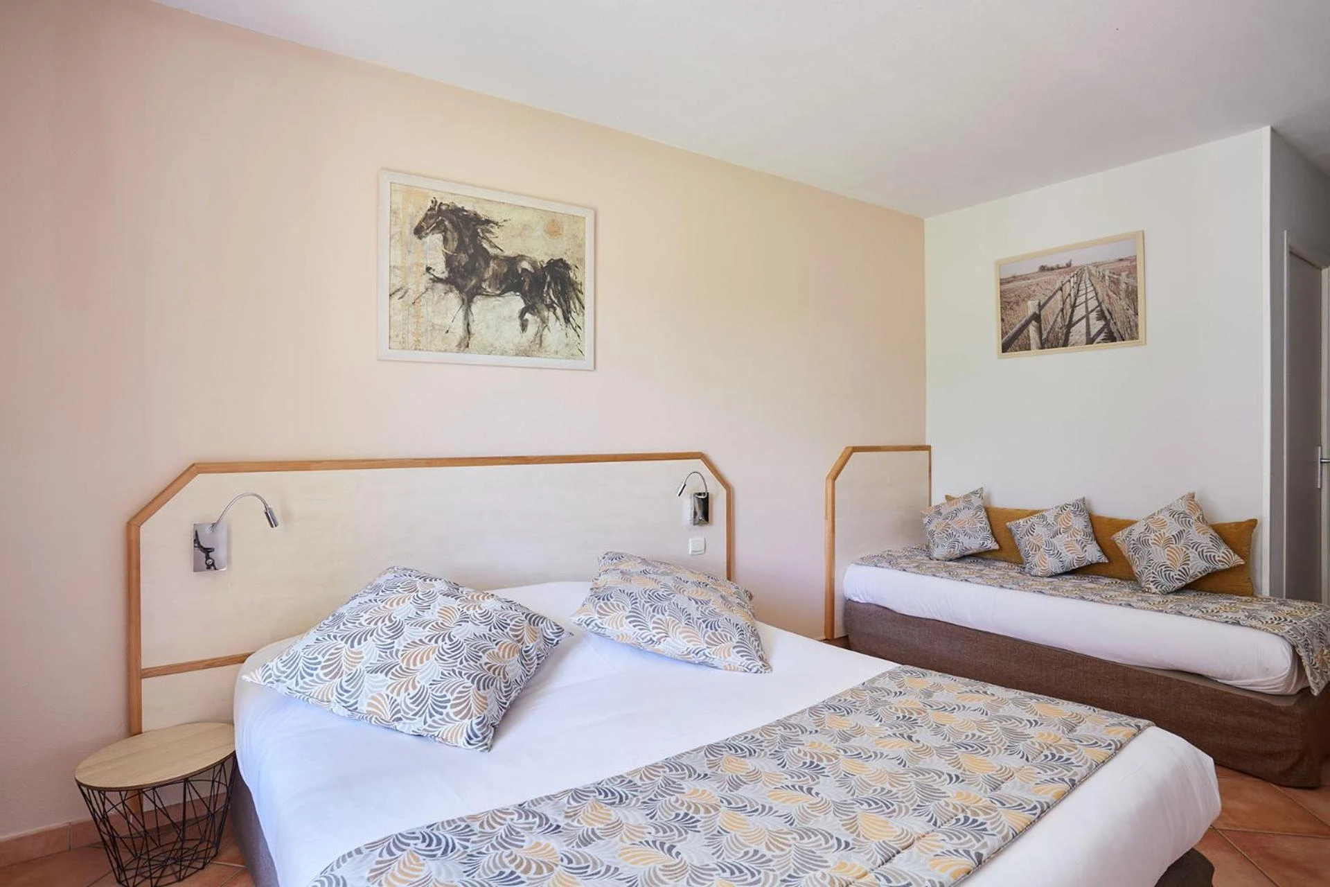 Lieu convivial pour un séminaire d'entreprise à Logis Hôtel Le Rodin - Arles - En savoir plus 