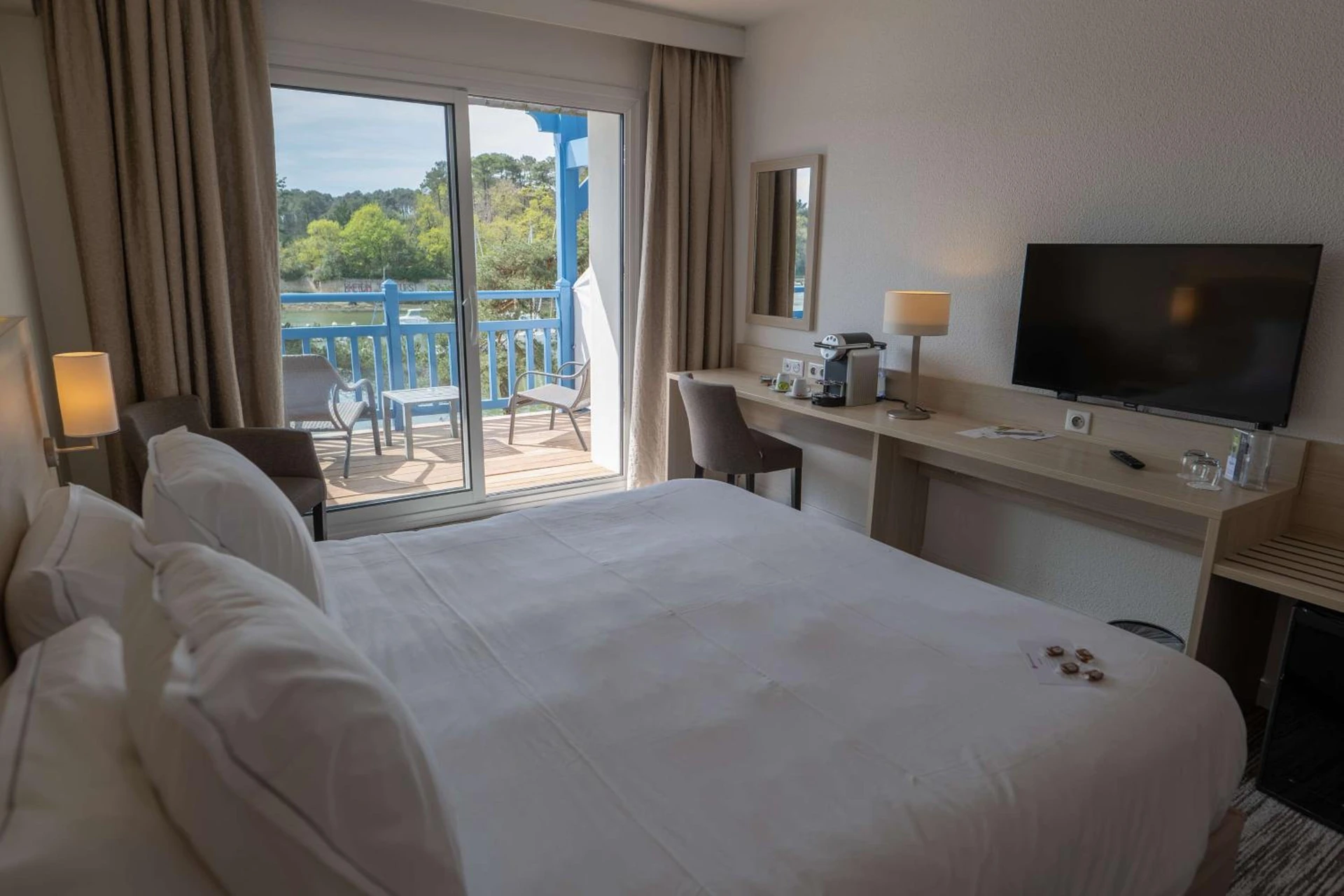 Chambre disponible pour un séminaire d'entreprise à Best Western Plus Le Roof Vannes Bord de Mer - Vannes