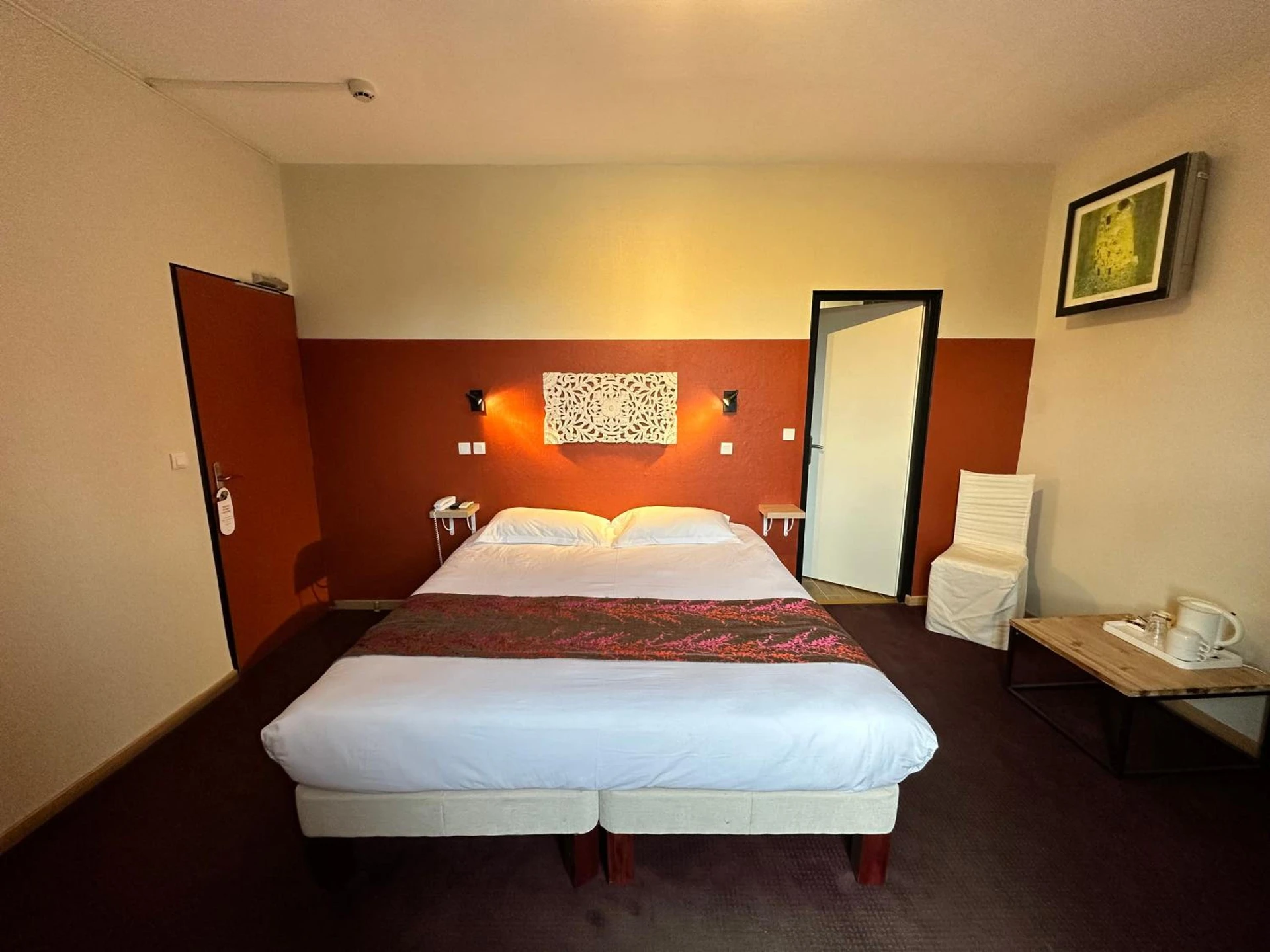 Chambre disponible pour un séminaire d'entreprise à Logis Hôtel -Spa-Restaurant Le Saint Antoine - Lamarche-sur-Saône