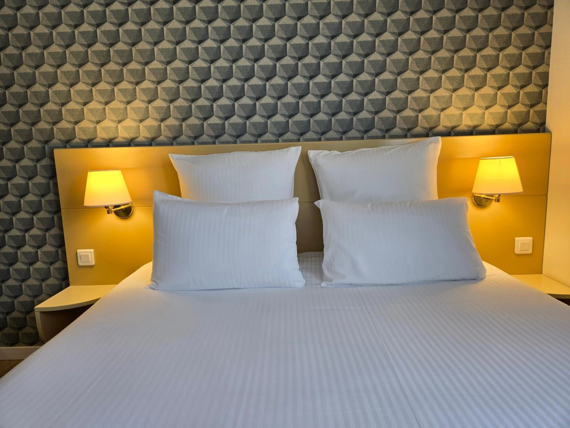 Magnifique chambre pour un séminaire d'entreprise à Hôtel Le Saint-Geniès - Uzès