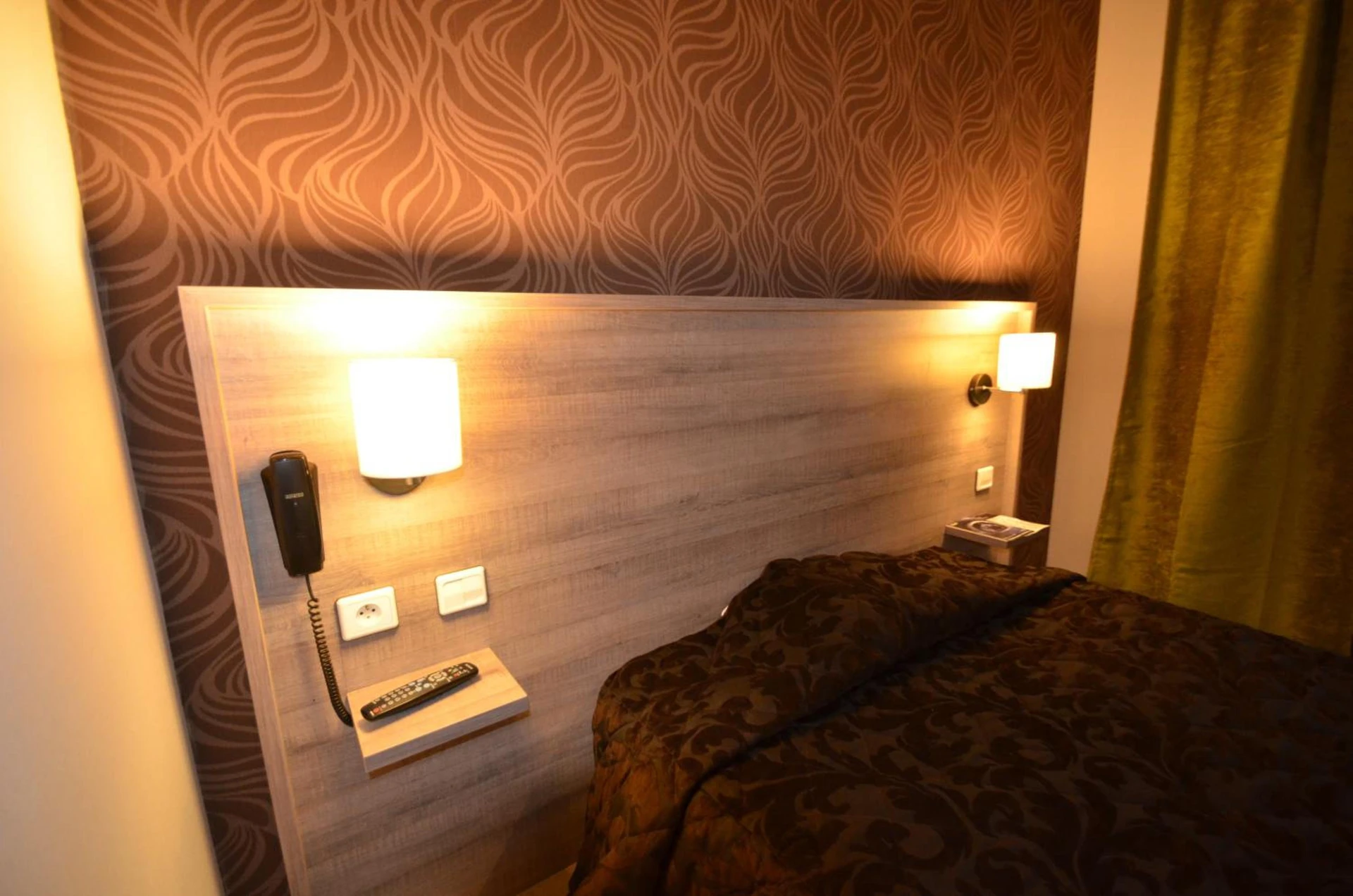Chambre disponible pour un séminaire d'entreprise à Logis Hôtel Le Saint Georges - Vivonne