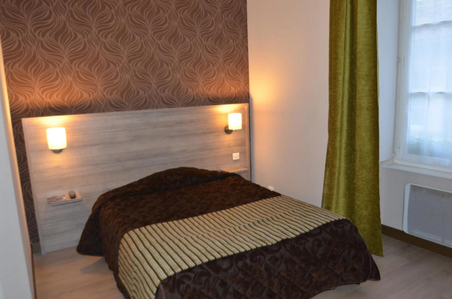 Chambre disponible pour un séminaire d'entreprise à Logis Hôtel Le Saint Georges - Vivonne