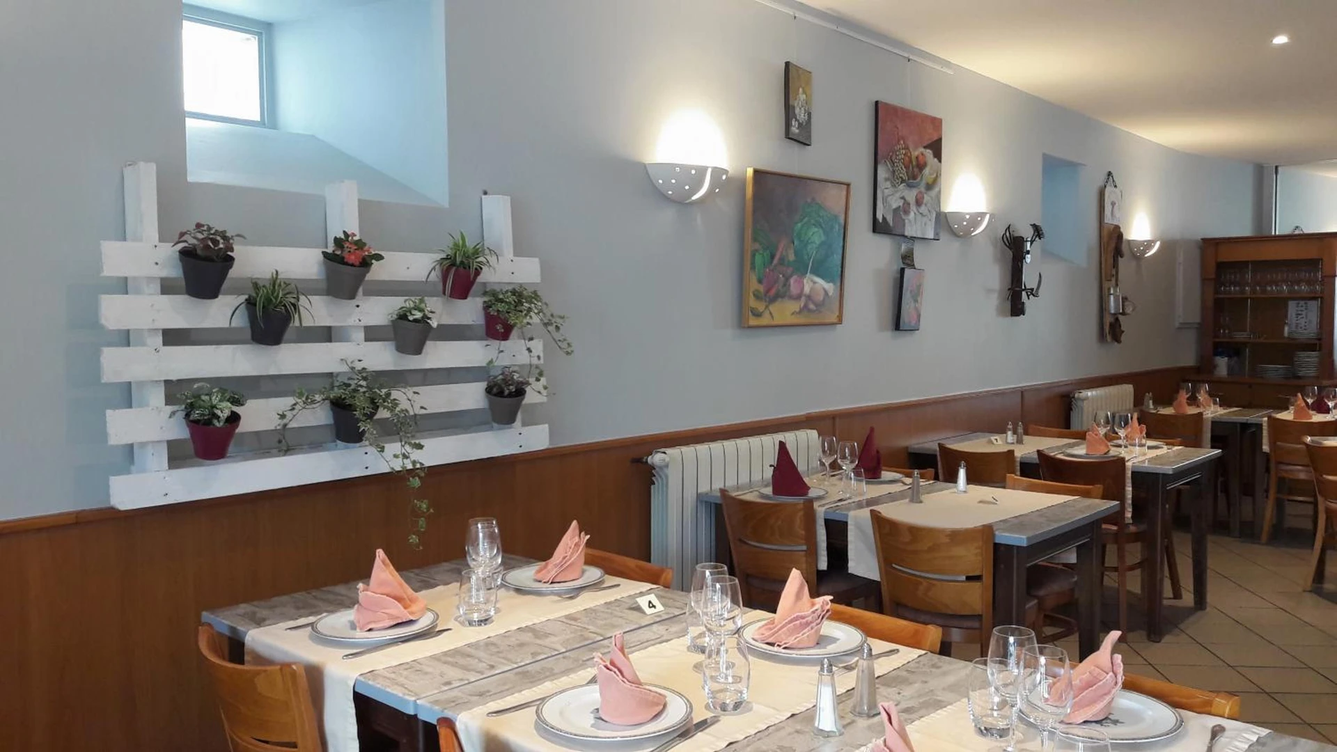 Organiser un séminaire d'entreprise : Hotel Le Saint Georges à riom-es-montagnes