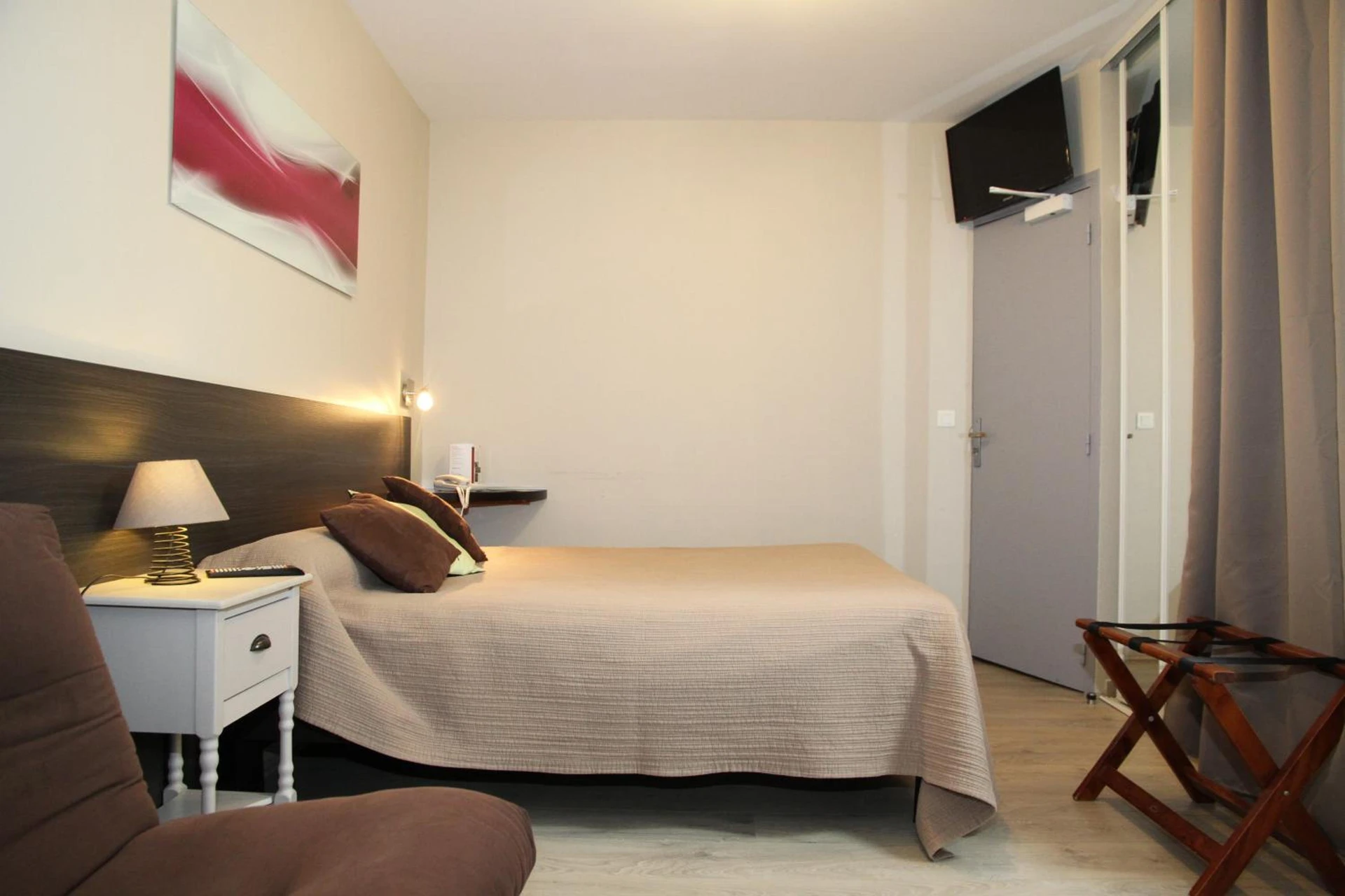 Magnifique chambre pour un séminaire d'entreprise à Hotel Saint Germain - Pézenas
