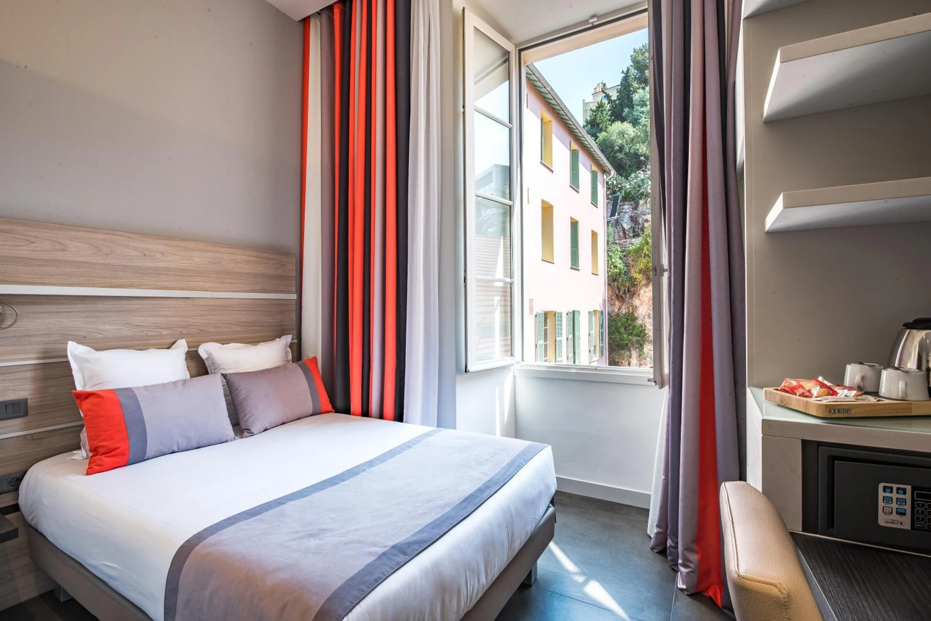 Chambre disponible pour un séminaire d'entreprise à Hotel Le Saint Paul - Nice