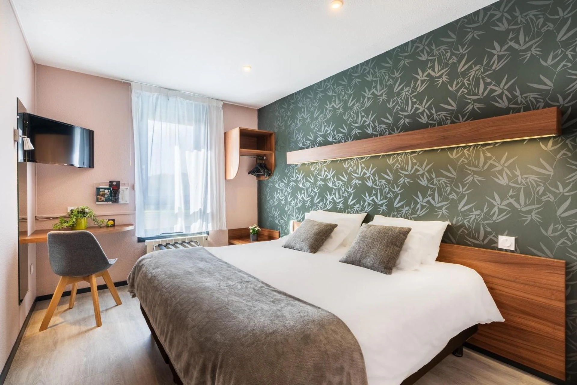 Chambre disponible pour un séminaire d'entreprise à Hotel Restaurant Le Sainte Mere - Sainte-Mère-Église