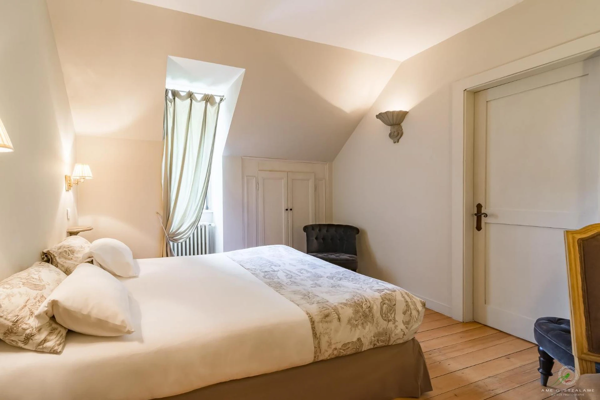 Magnifique chambre pour un séminaire d'entreprise à Hôtel Restaurant Spa Le Sauvage - Besançon