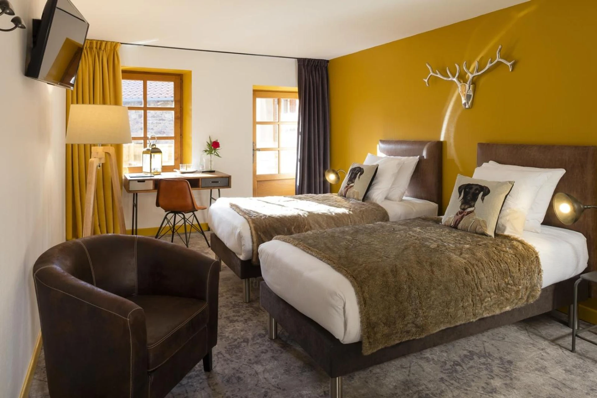 Magnifique chambre pour un séminaire d'entreprise à Contact Hôtels Le Savigny & Spa - Blacé