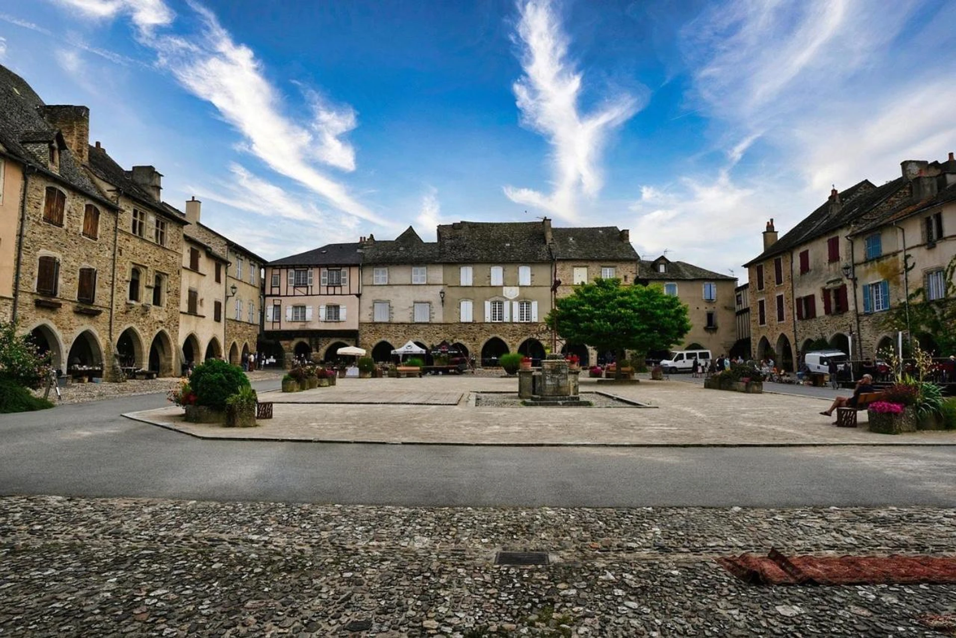 Organiser un séminaire d'entreprise : Hôtel-restaurant Le Sénéchal à sauveterre-de-rouergue