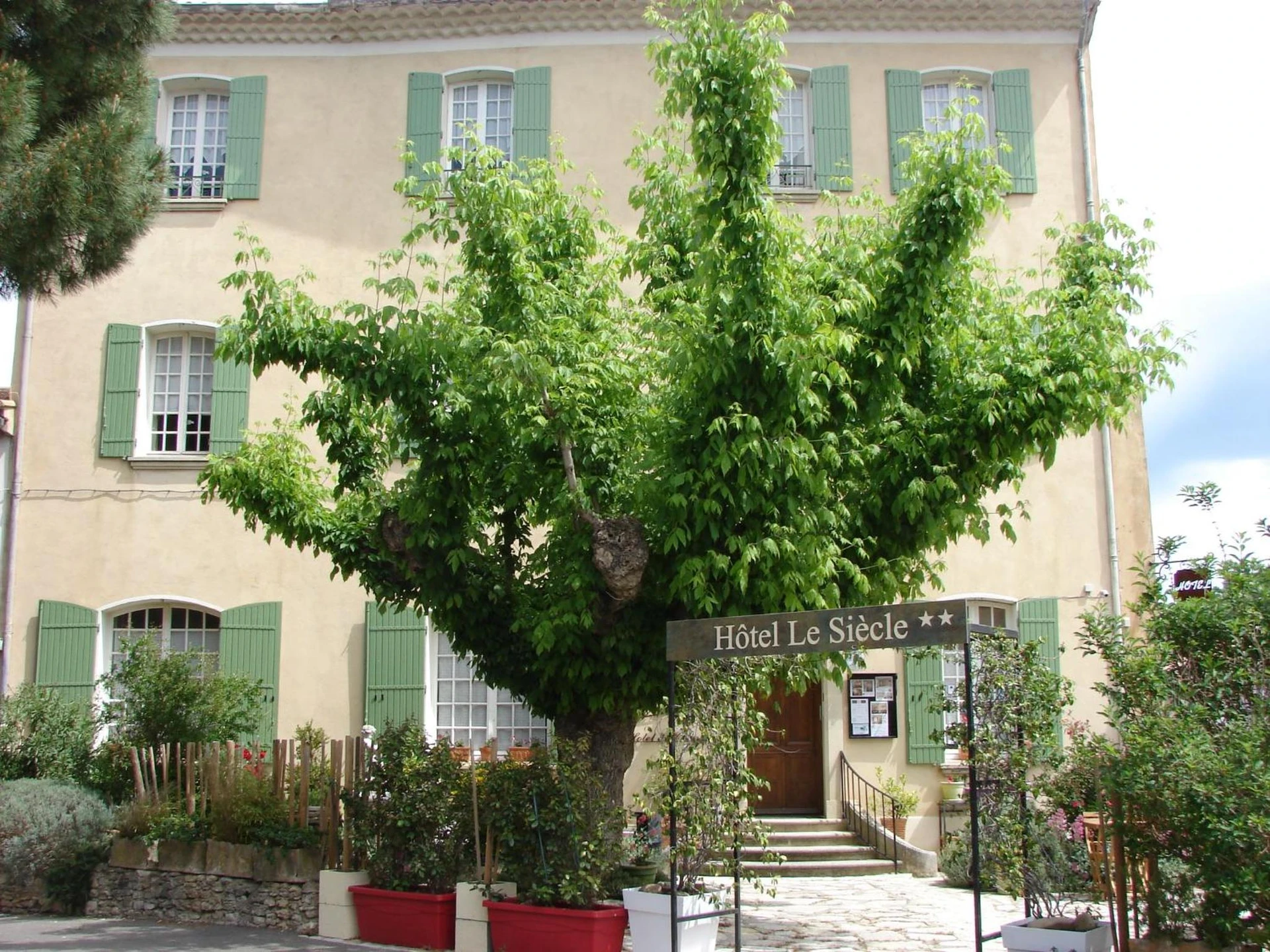 Organiser un séminaire d'entreprise : Hôtel Le Siècle à mazan