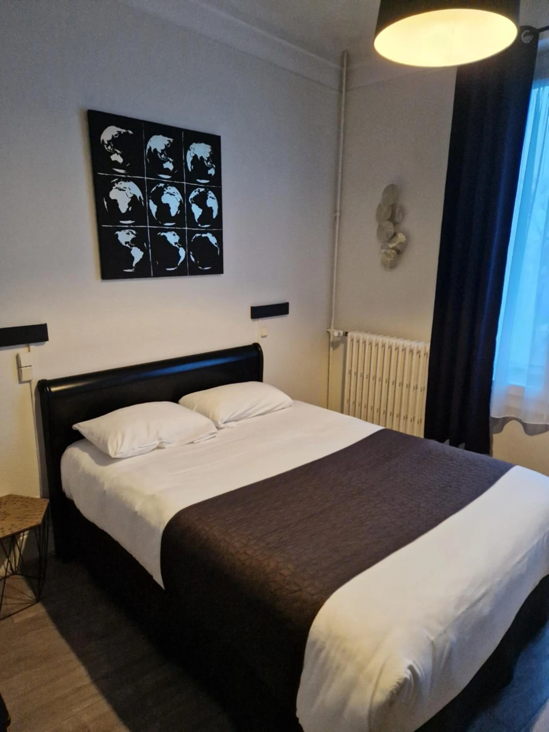 Chambre disponible pour un séminaire d'entreprise à Hotel Le Splendid - Troyes