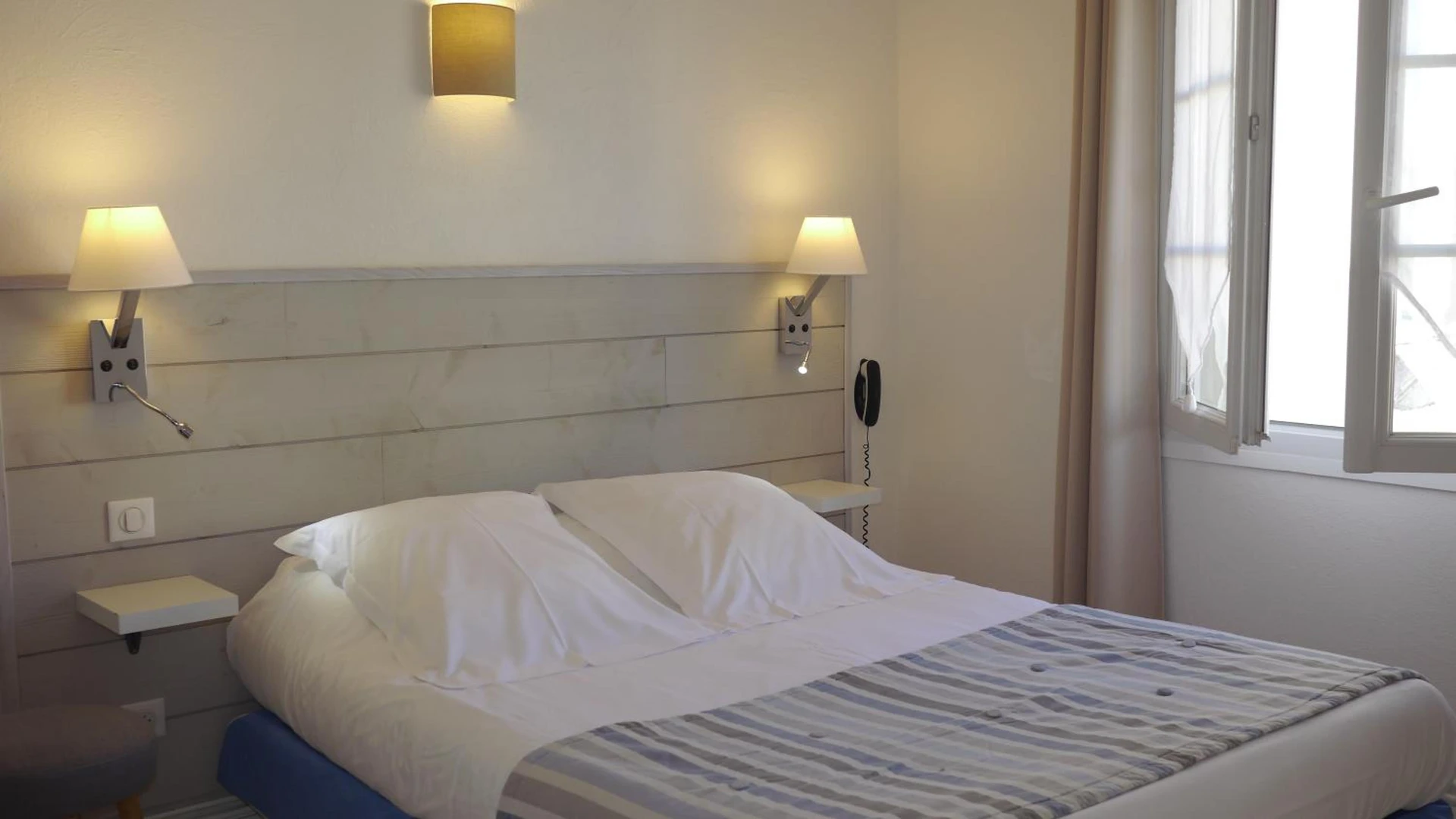 Chambre disponible pour un séminaire d'entreprise à Hôtel Le Square - Saint-Pierre-dʼOléron