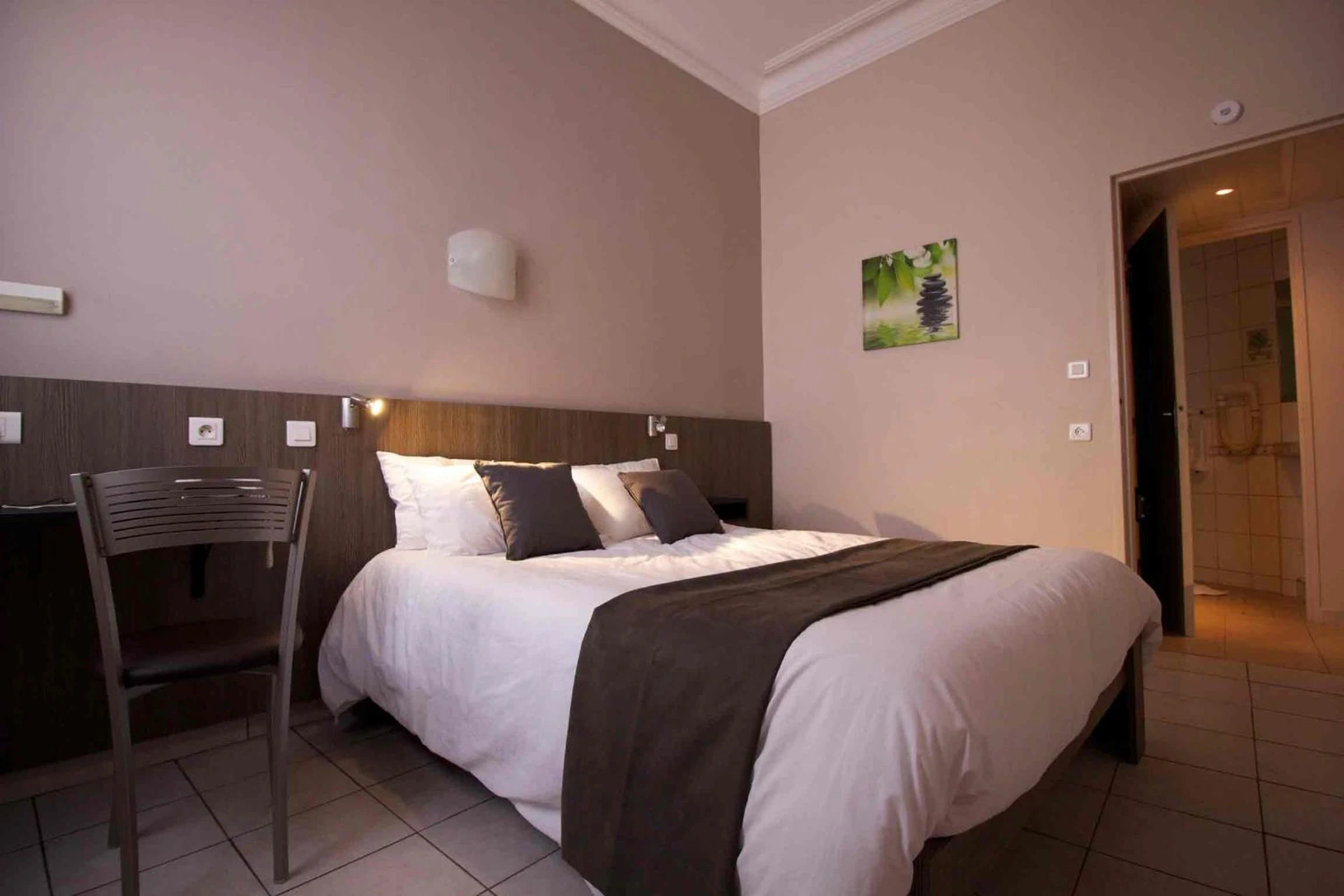 Chambre disponible pour un séminaire d'entreprise à Le Strasbourg Hotel - Montpellier