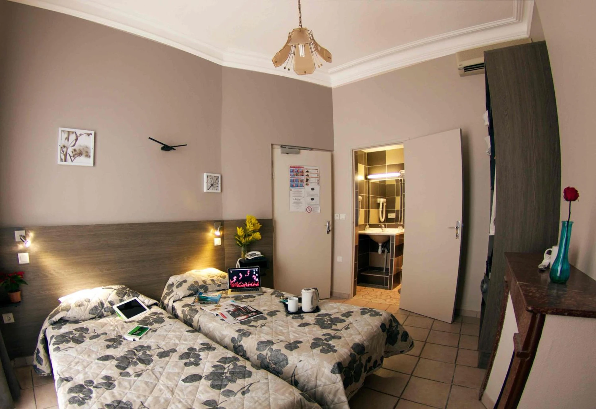 Chambre disponible pour un séminaire d'entreprise à Le Strasbourg Hotel - Montpellier