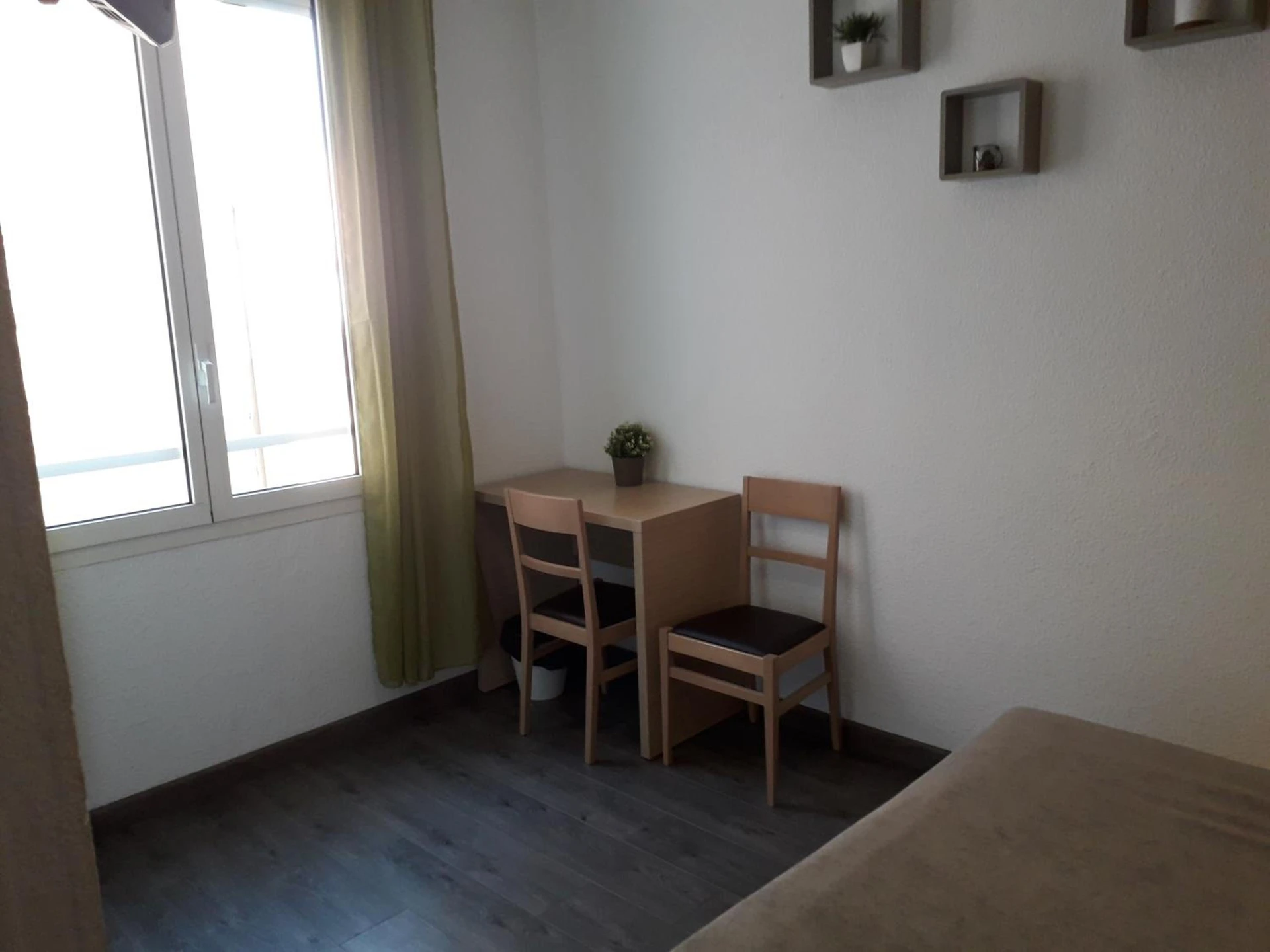 Chambre à Hotel Le Terminus - Organiser un séminaire d'entreprise à Le Lavandou