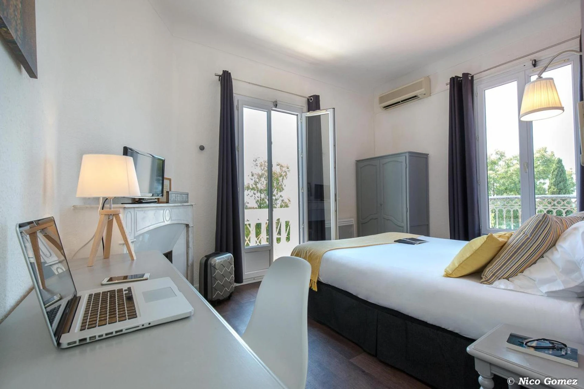 Lieu convivial pour un séminaire d'entreprise à Le Thimothée : Hôtel & Studios - Saint-Raphaël - En savoir plus 