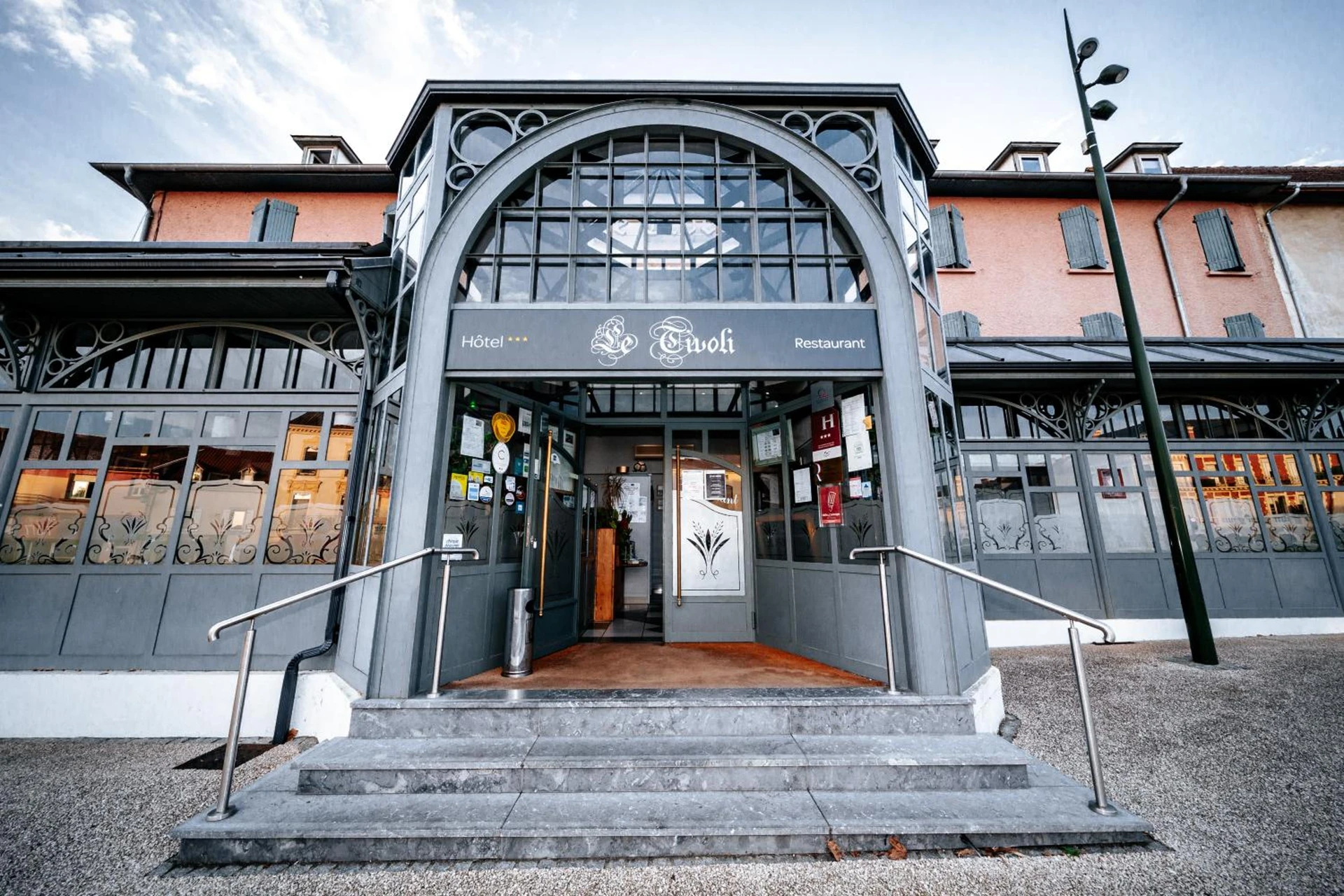 Organiser un séminaire d'entreprise : Hôtel Le Tivoli à vic-en-bigorre