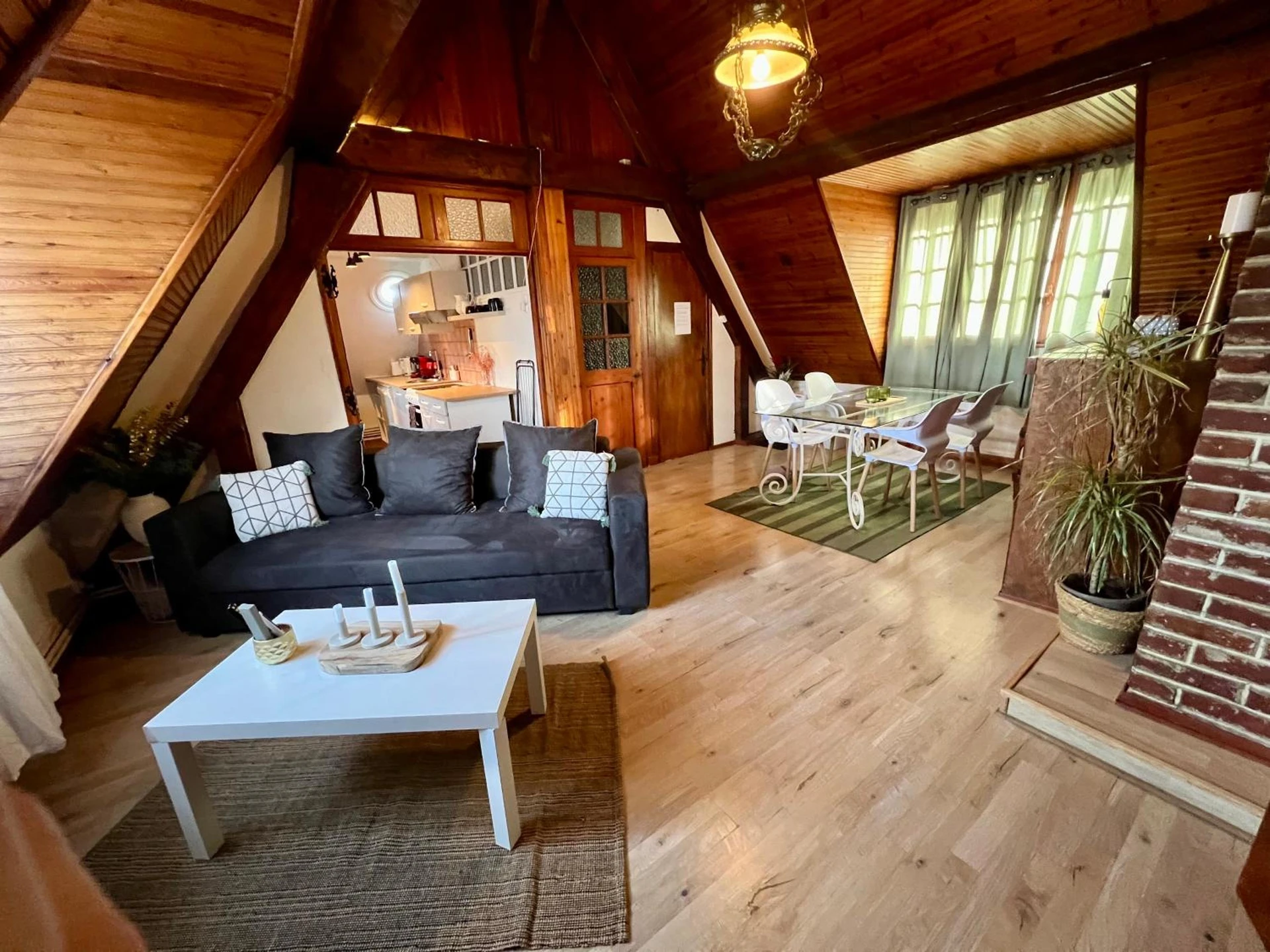 Organiser un séminaire d'entreprise : Spacieux appartement jardin, BBQ, vue sur mer, Trouville à trouville-sur-mer