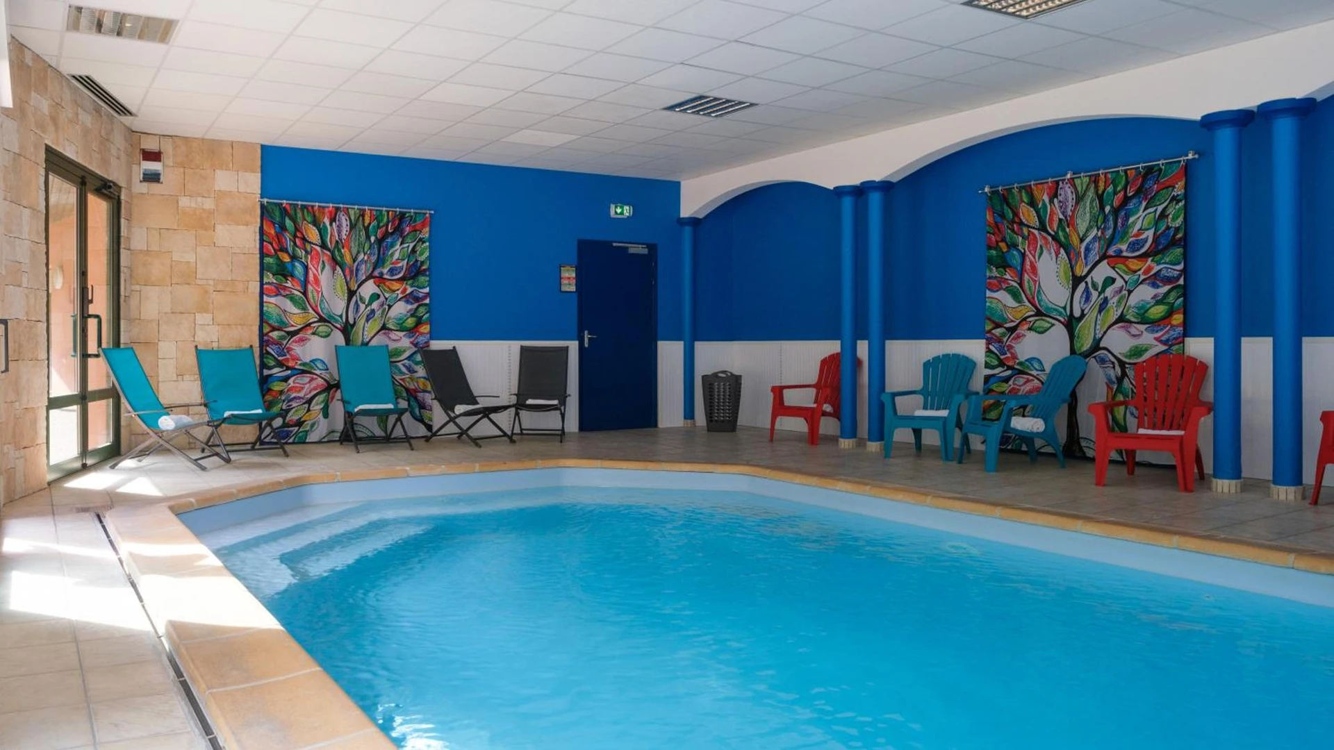 Organiser un séminaire d'entreprise : Logis Hôtel - Restaurant Le Tulipier à vienne-le-chateau