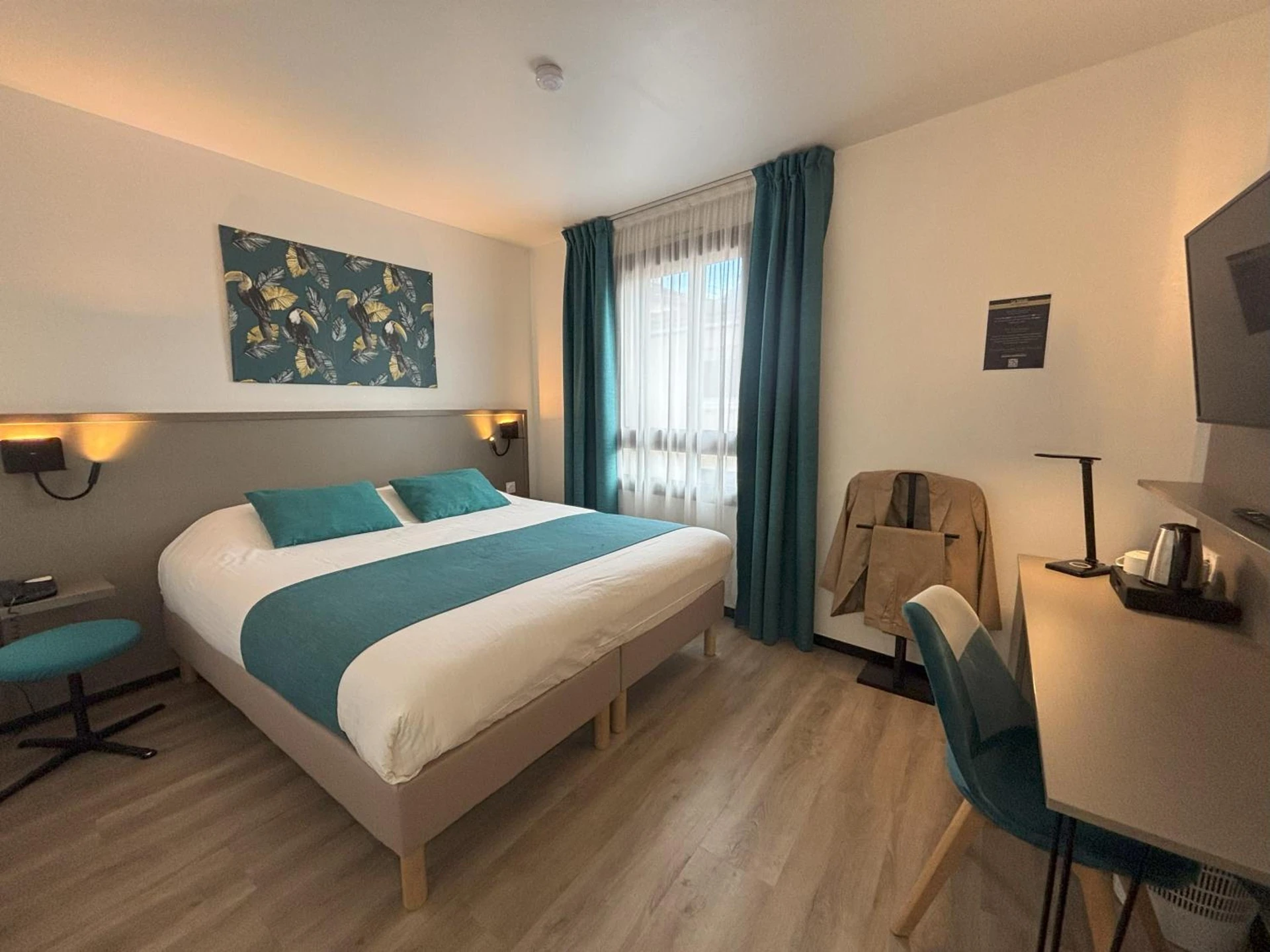 Chambre disponible pour un séminaire d'entreprise à Hôtel Le Valois, Cognac Centre - Cognac
